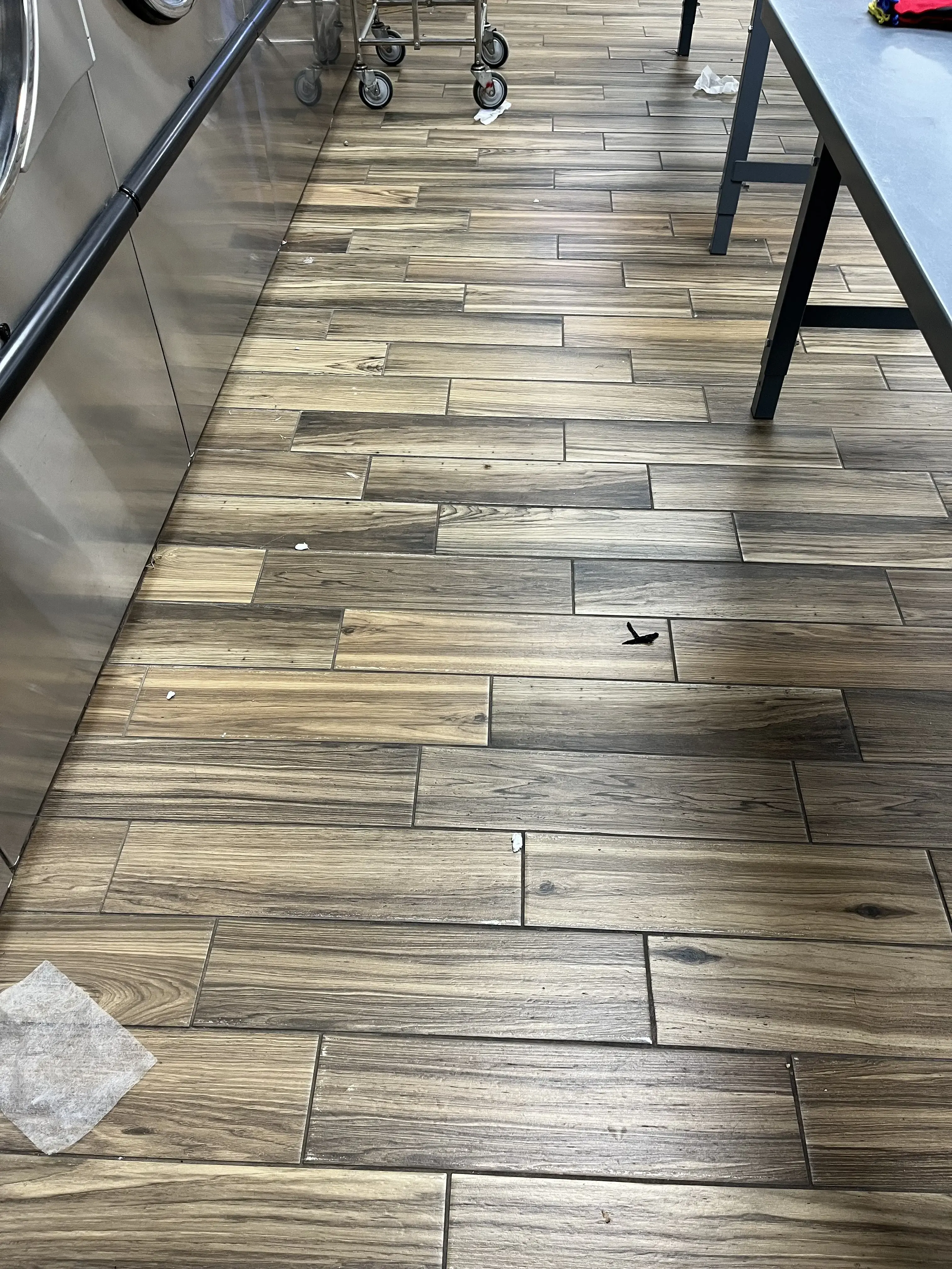 Clean Jeans Laundromat - Image 11