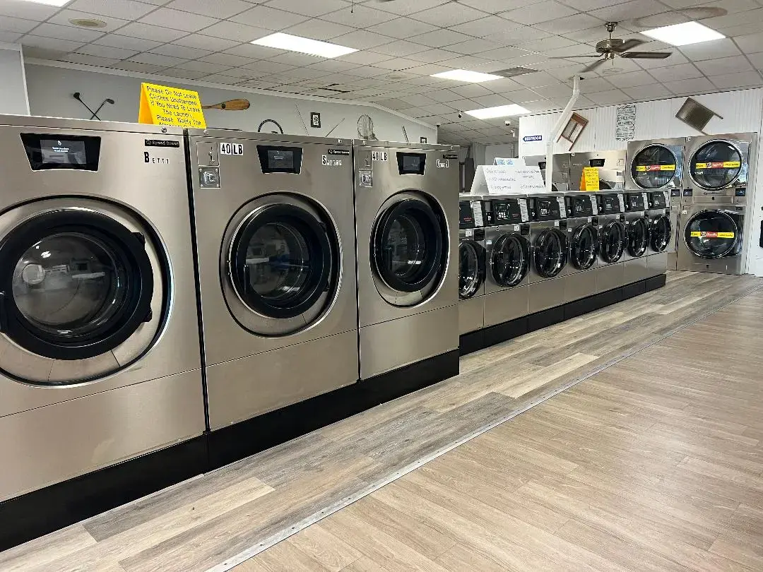 Clean Jeans Laundry thumbnail 15