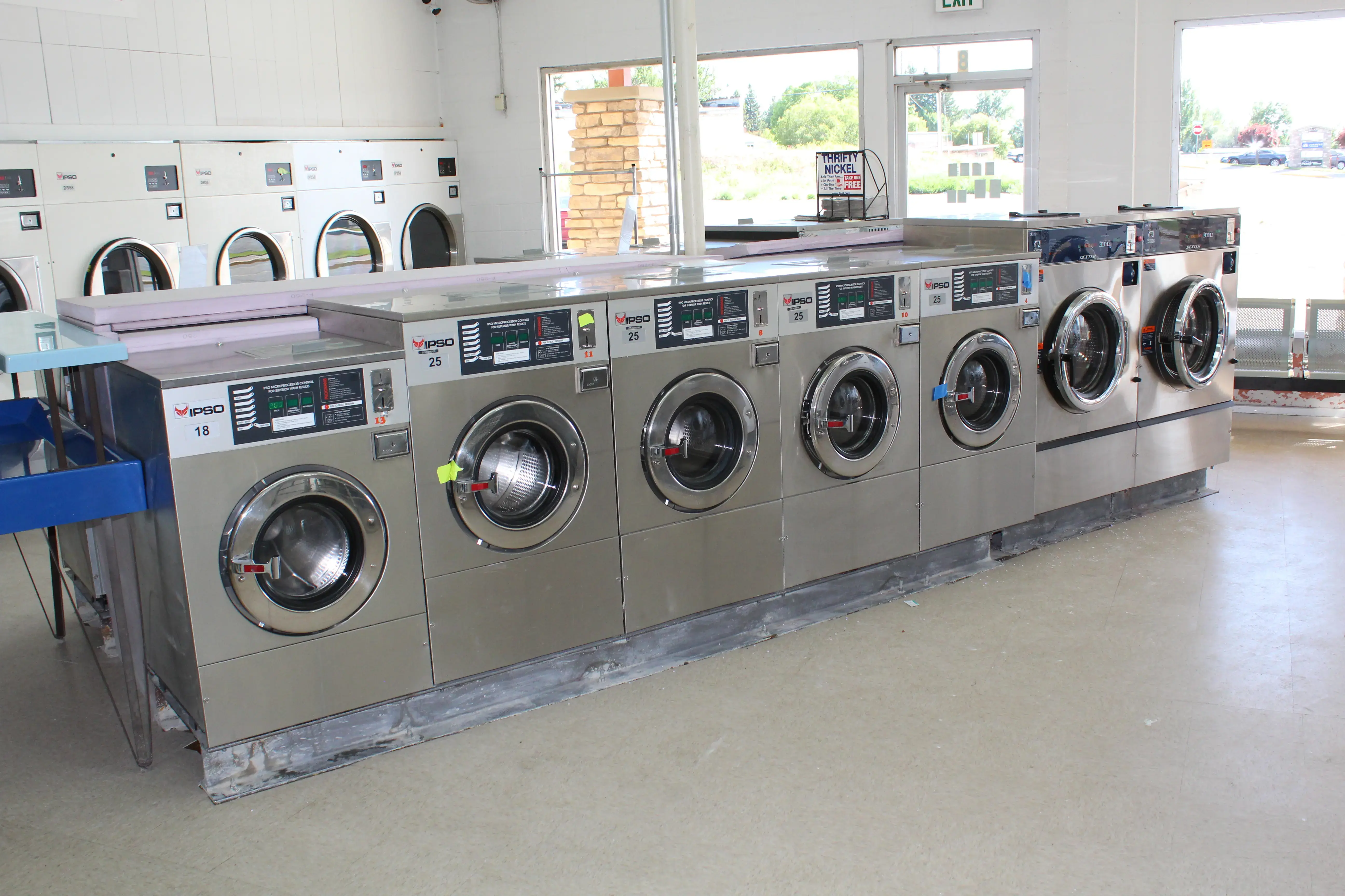 Clean Laundromat thumbnail 15