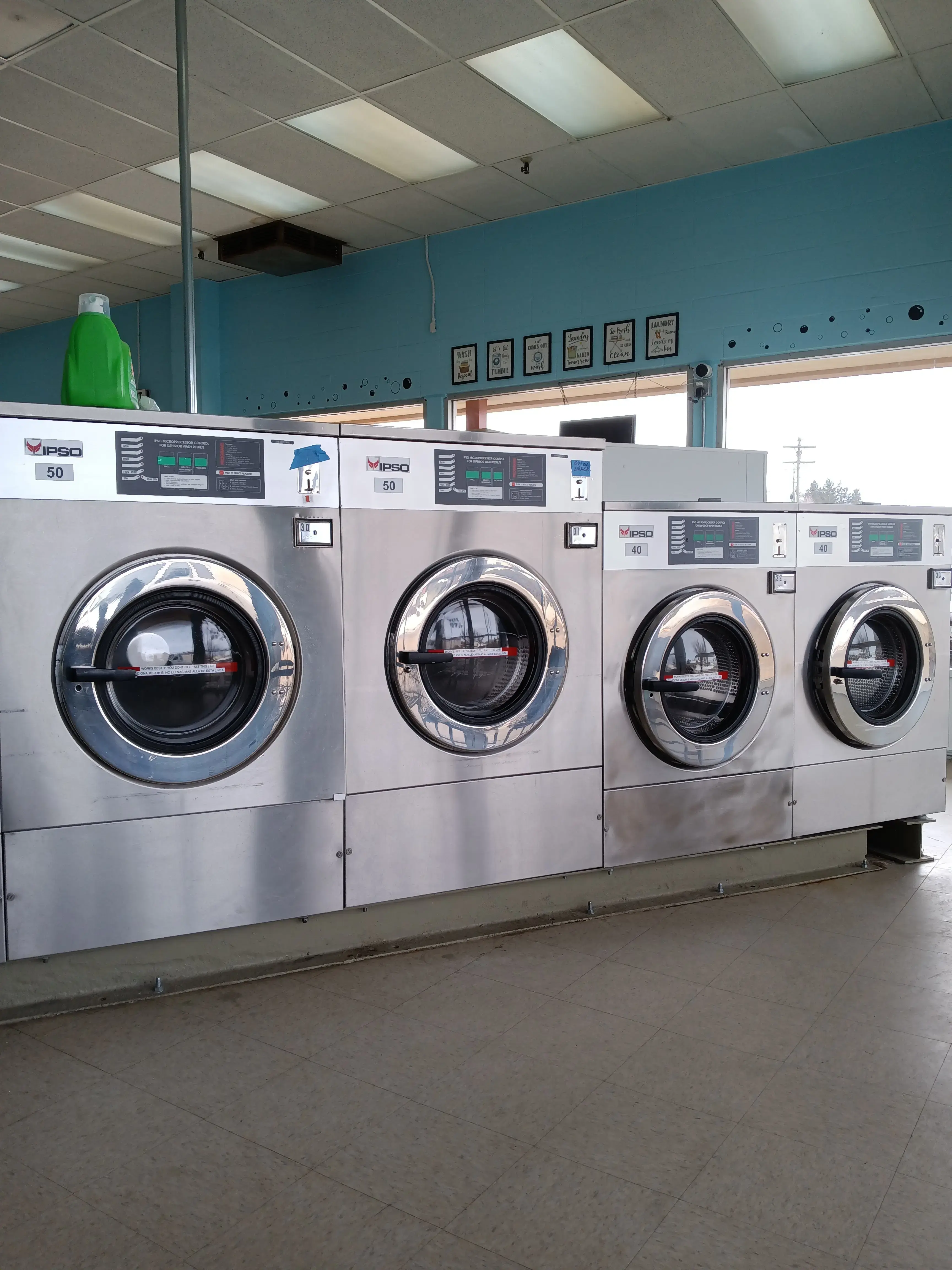Clean Laundromat thumbnail 14