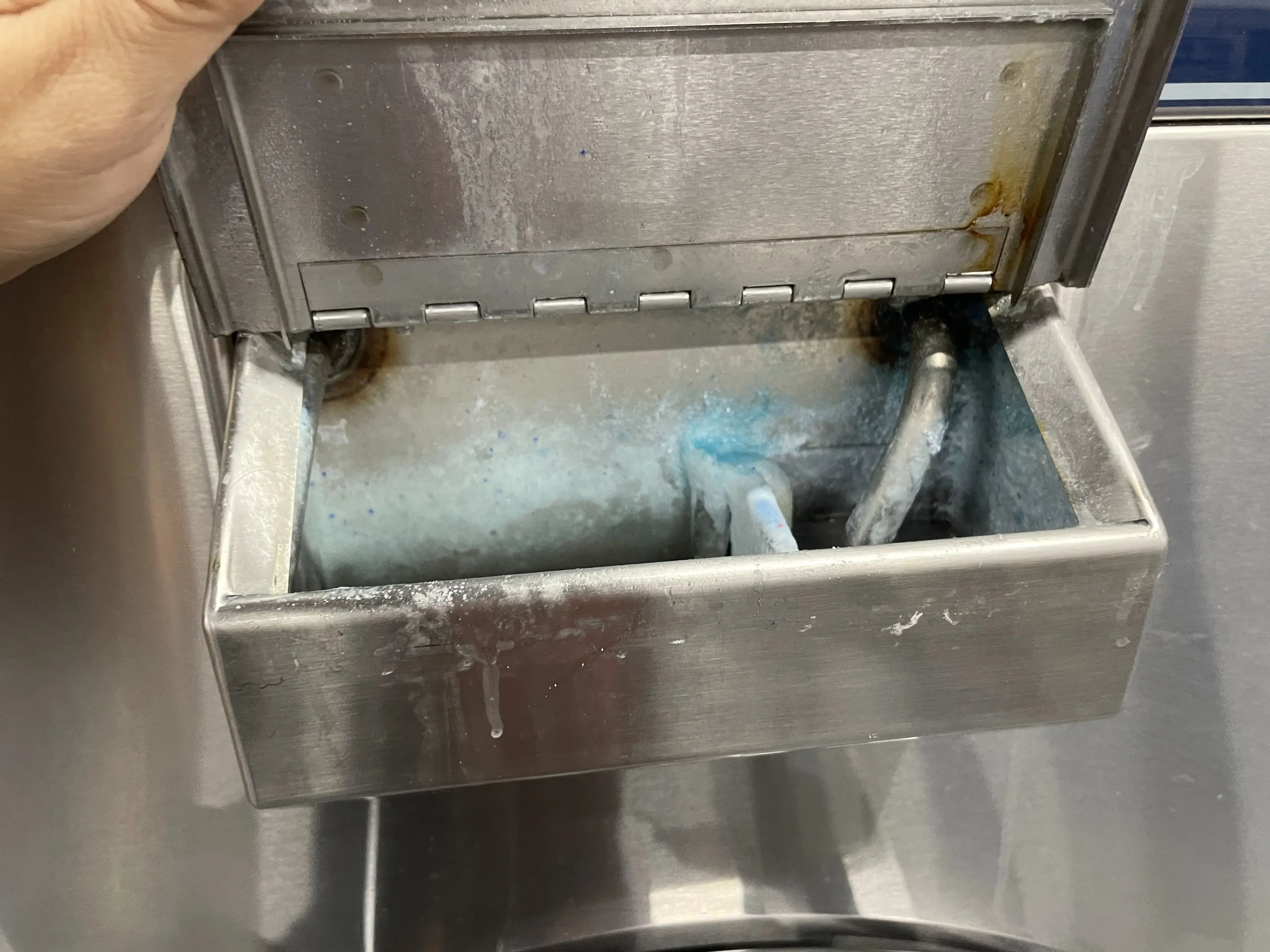 Clean Laundry - Image 18