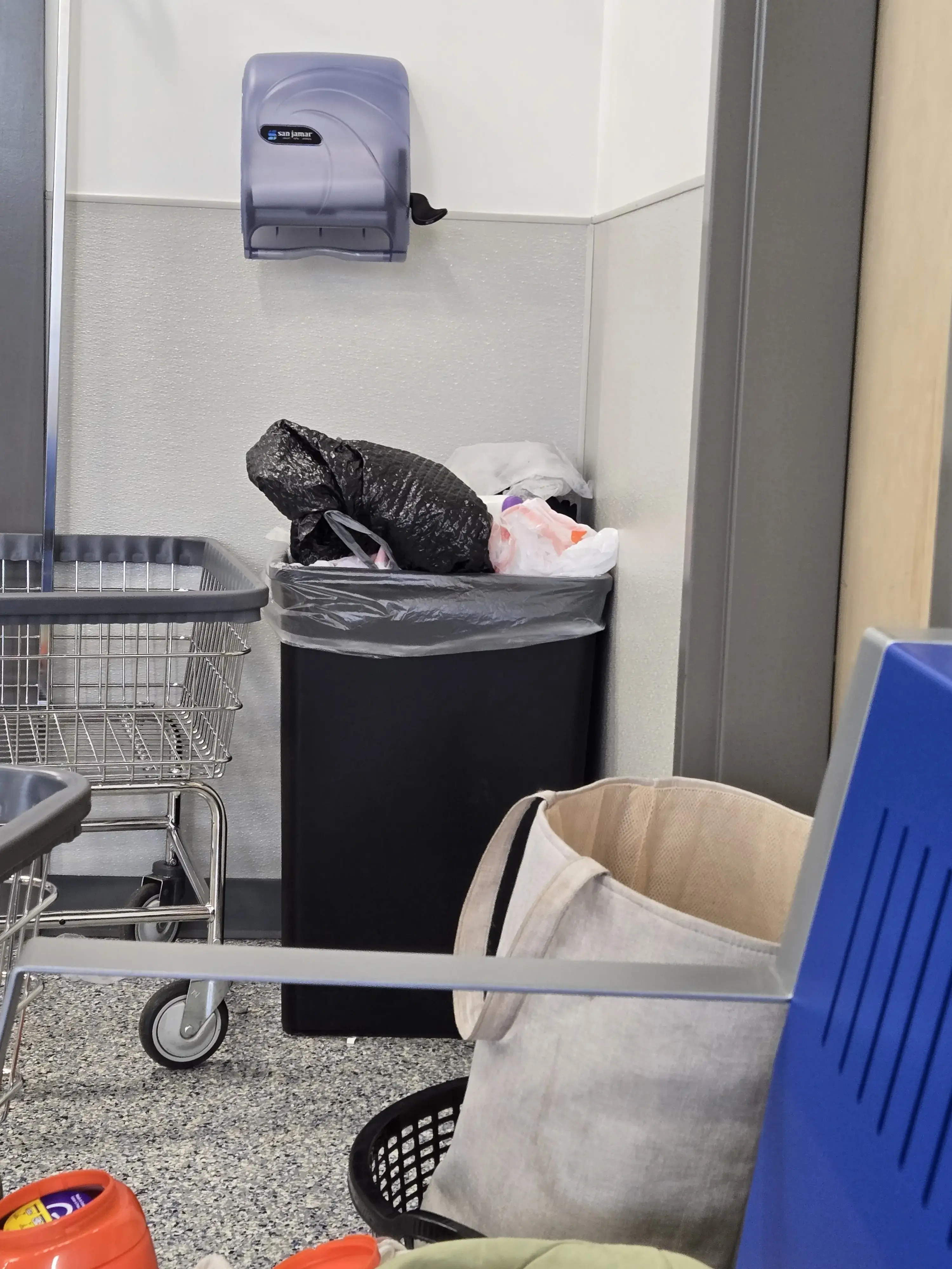 Clean Laundry - Image 16