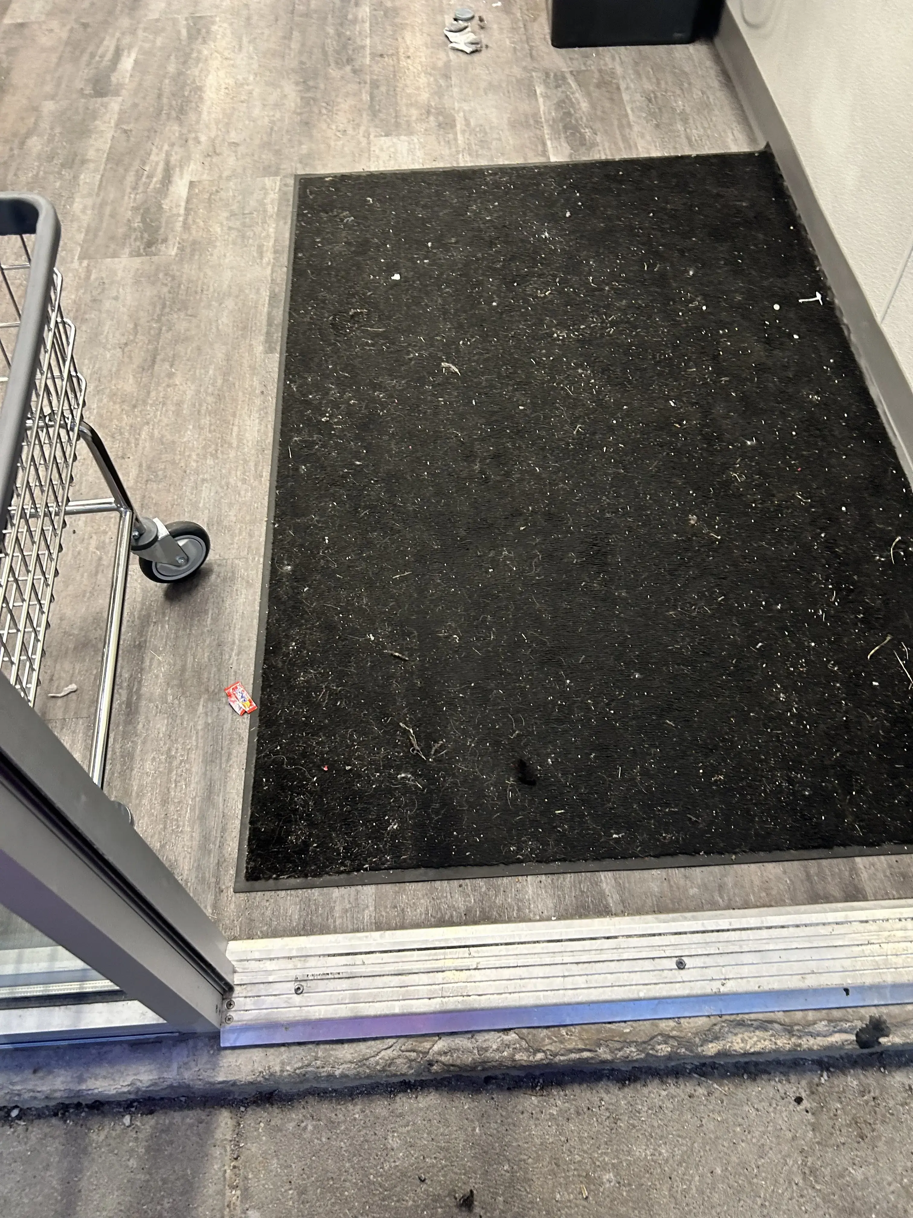 Clean Laundry - Image 6