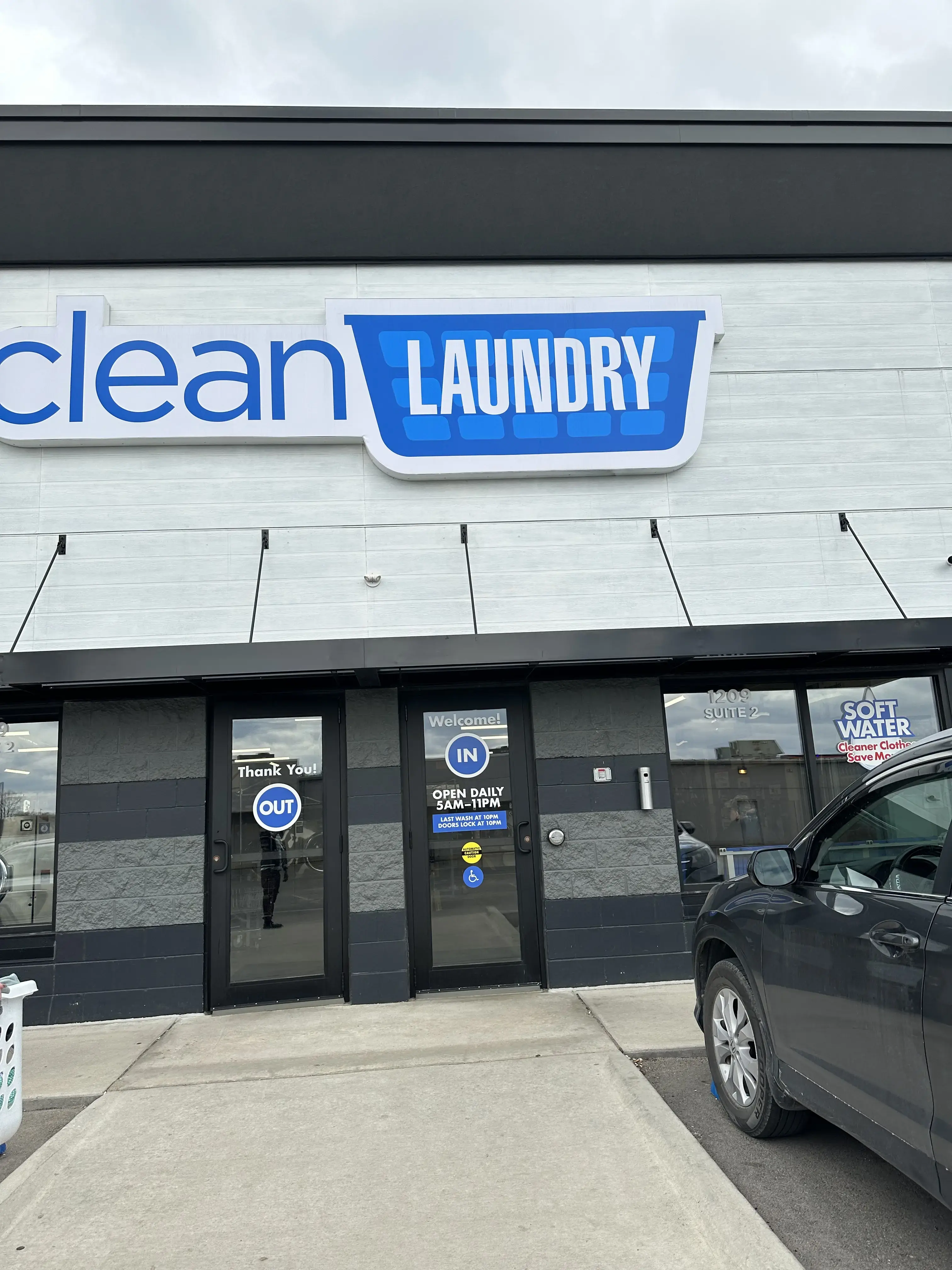 Clean Laundry thumbnail 16