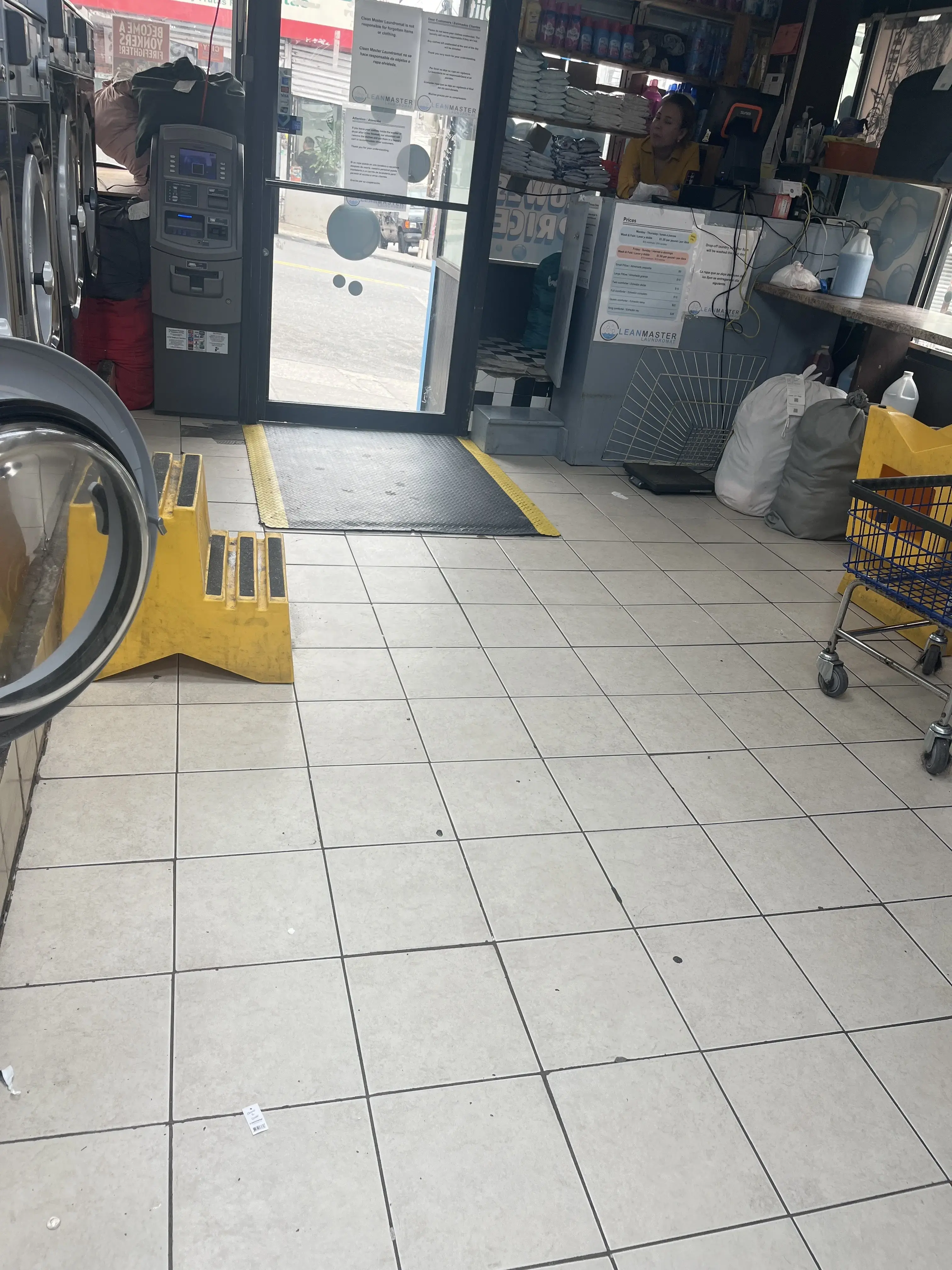 Clean Master Laundromat thumbnail 3