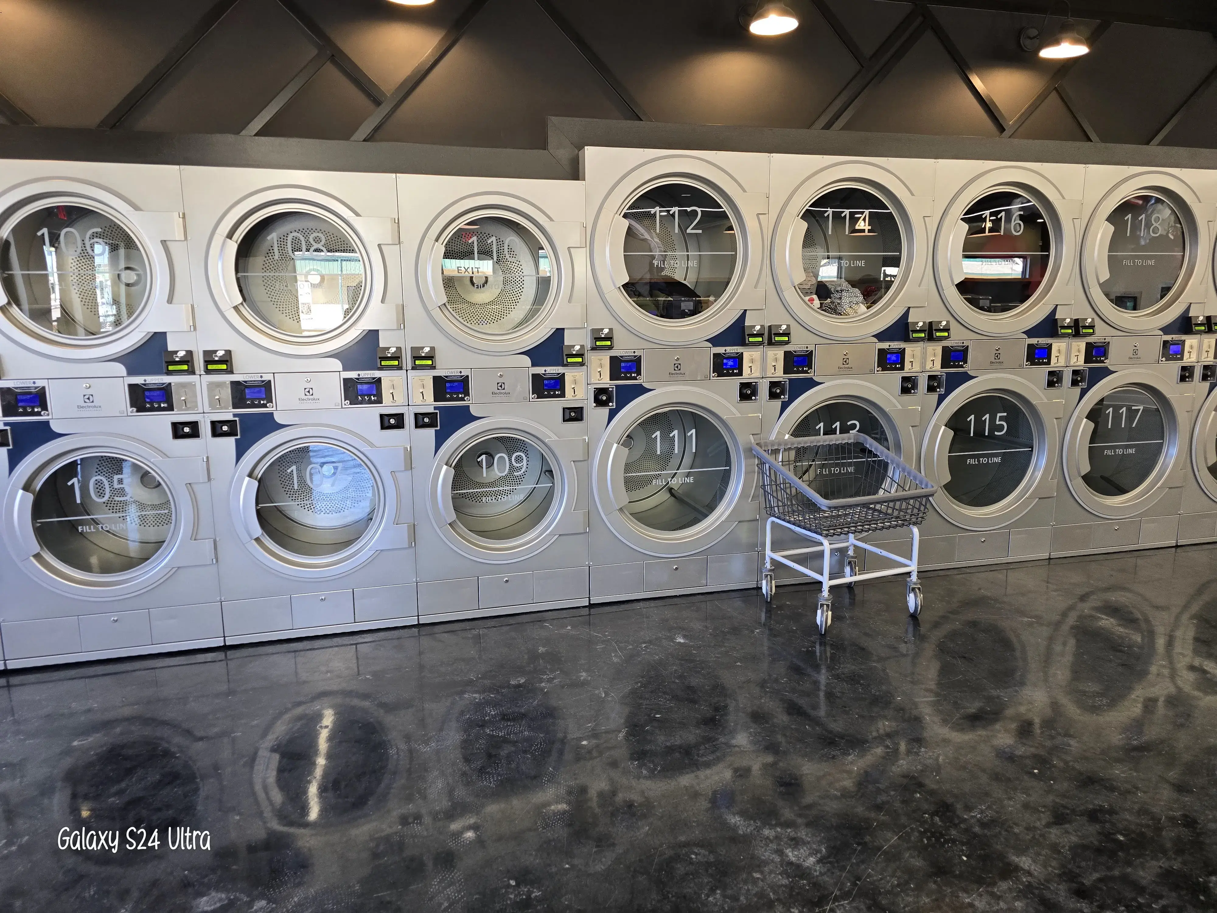 Clean Me Laundry thumbnail 20