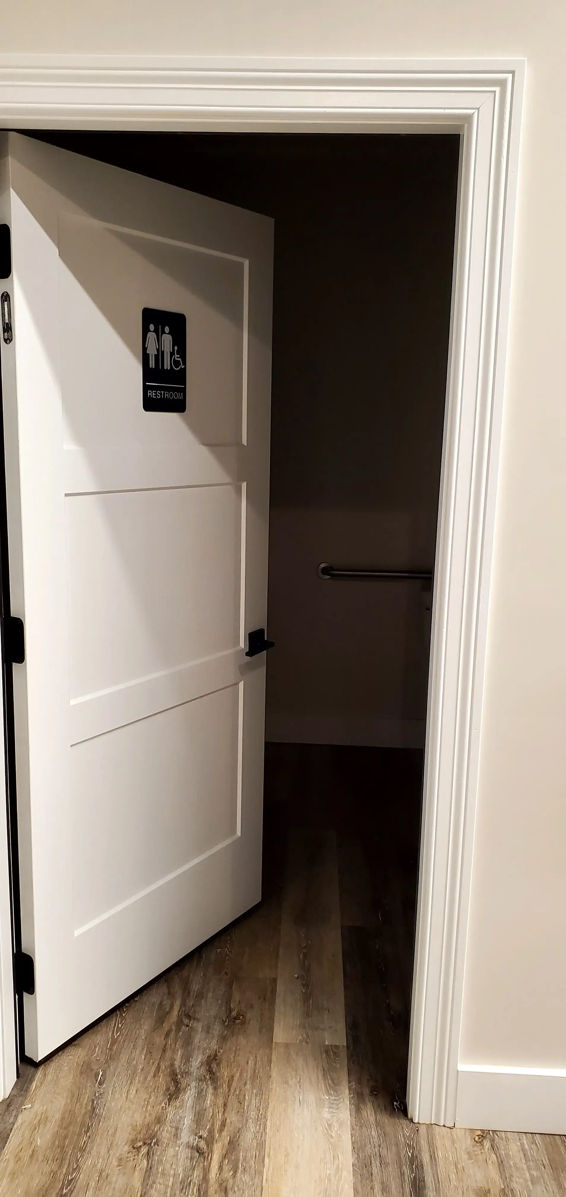 Clean Me Laundry - Image 20