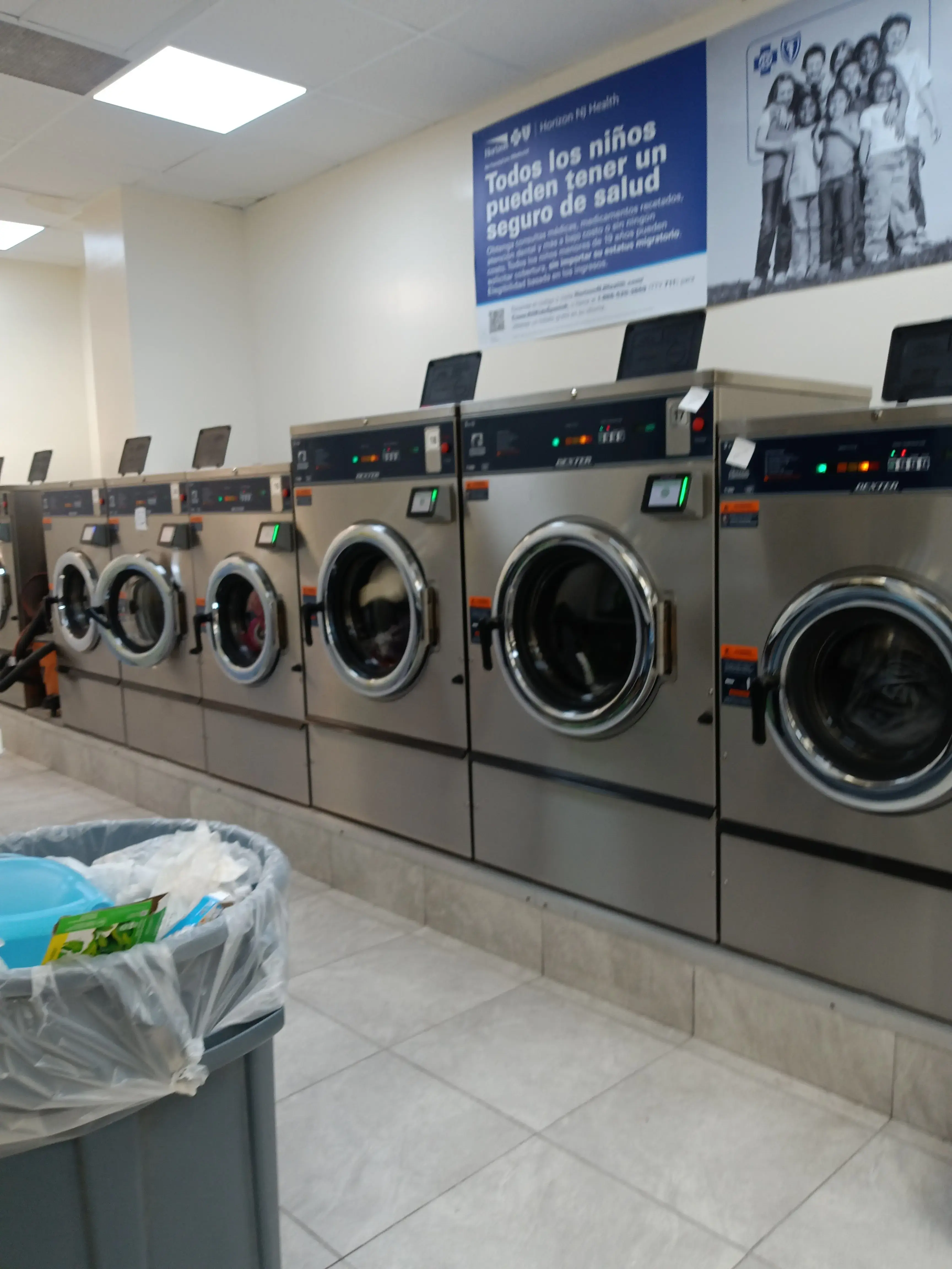 Clean N Bright Laundromat - Image 11