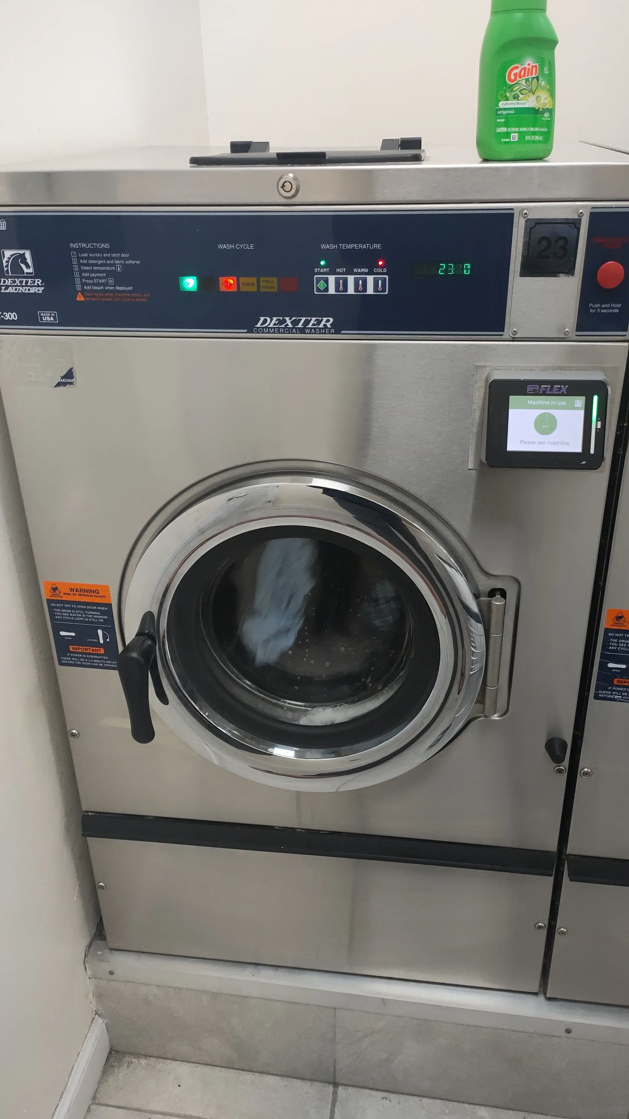 Clean N Bright Laundromat thumbnail 8