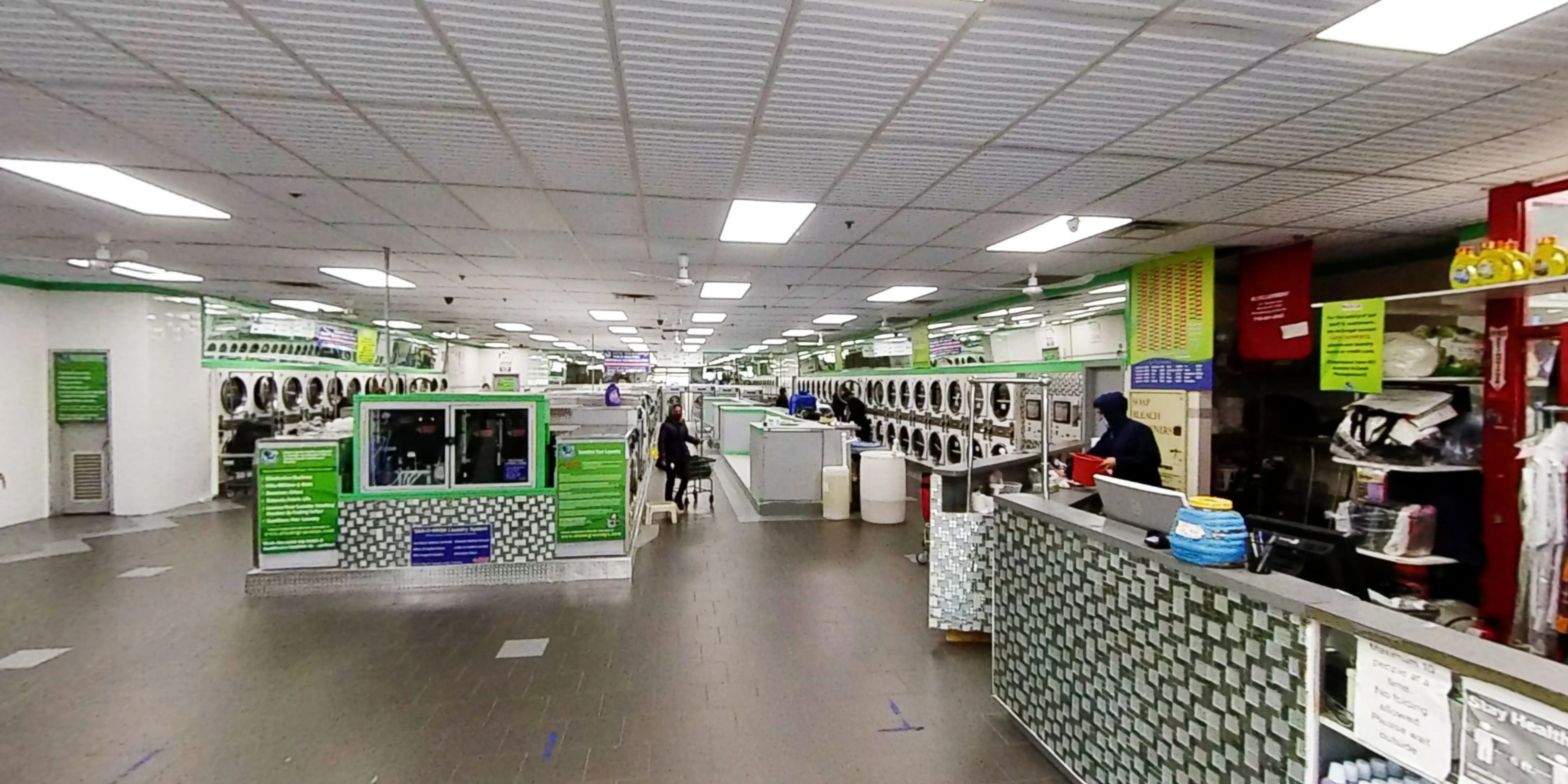 Clean n Green Laundromat thumbnail 15