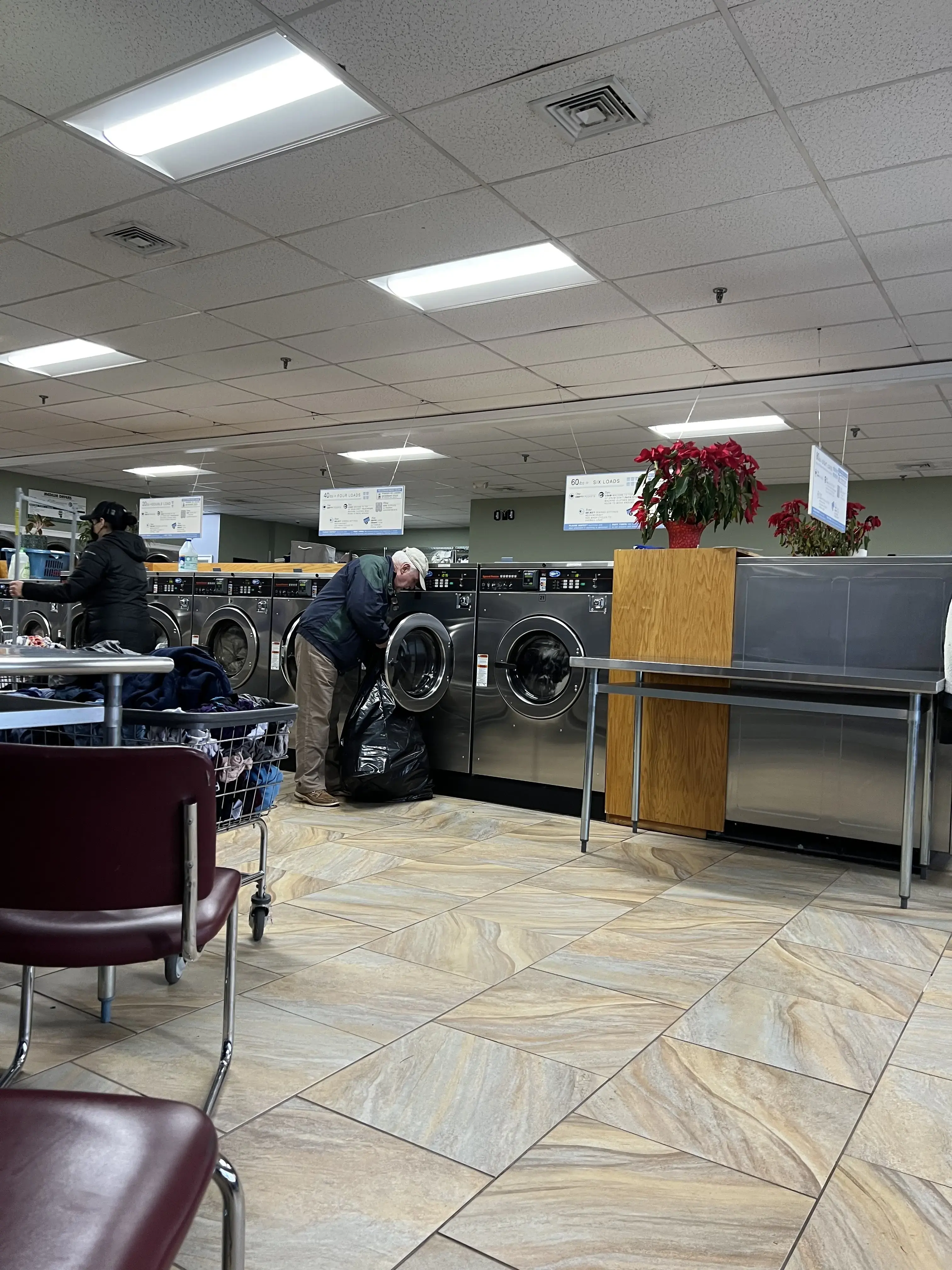 Clean N Green Laundromat & Wash N Fold - Image 19