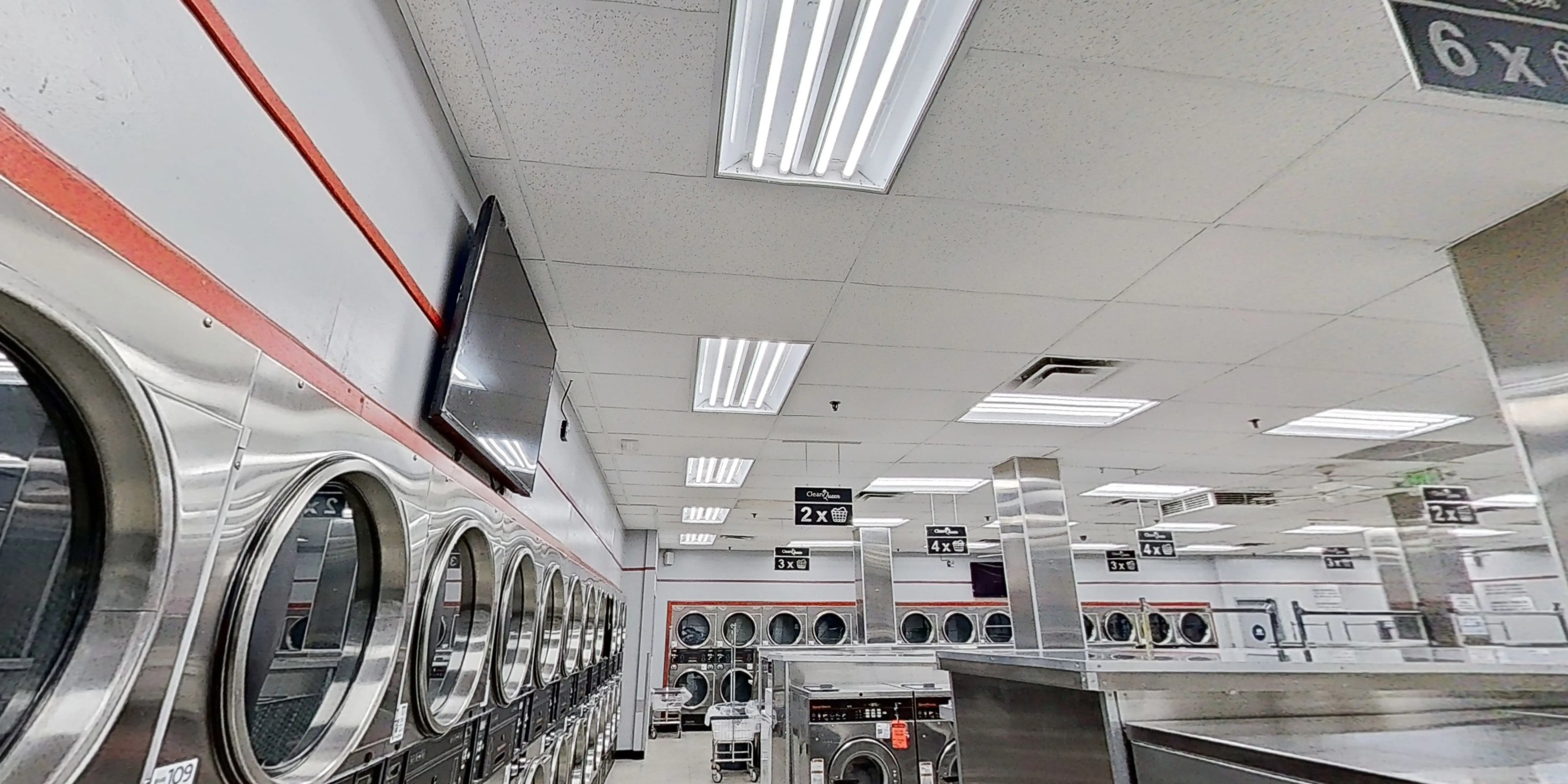 Clean Queen Laundromat - Image 12