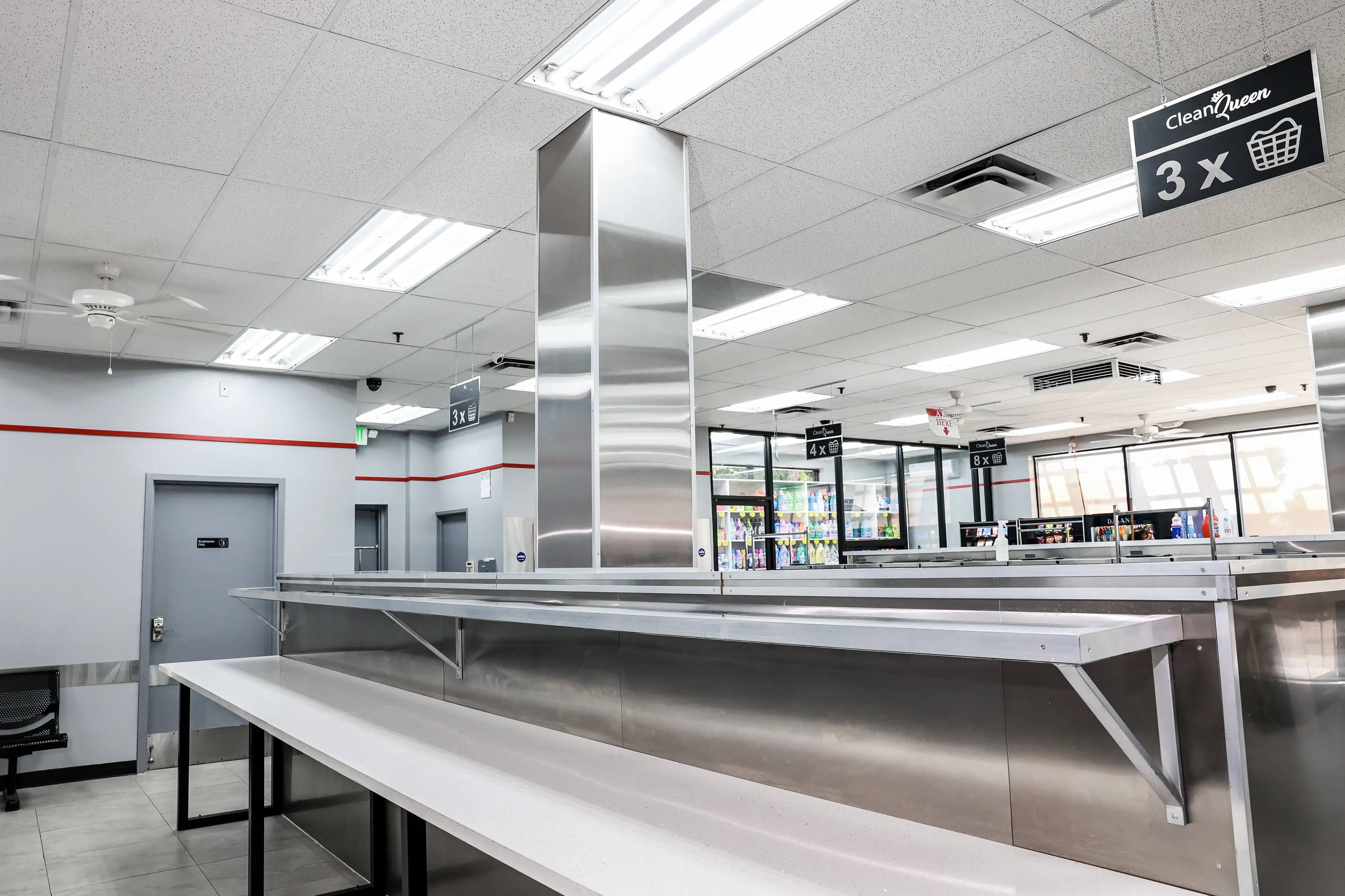 Clean Queen Laundromat thumbnail 8