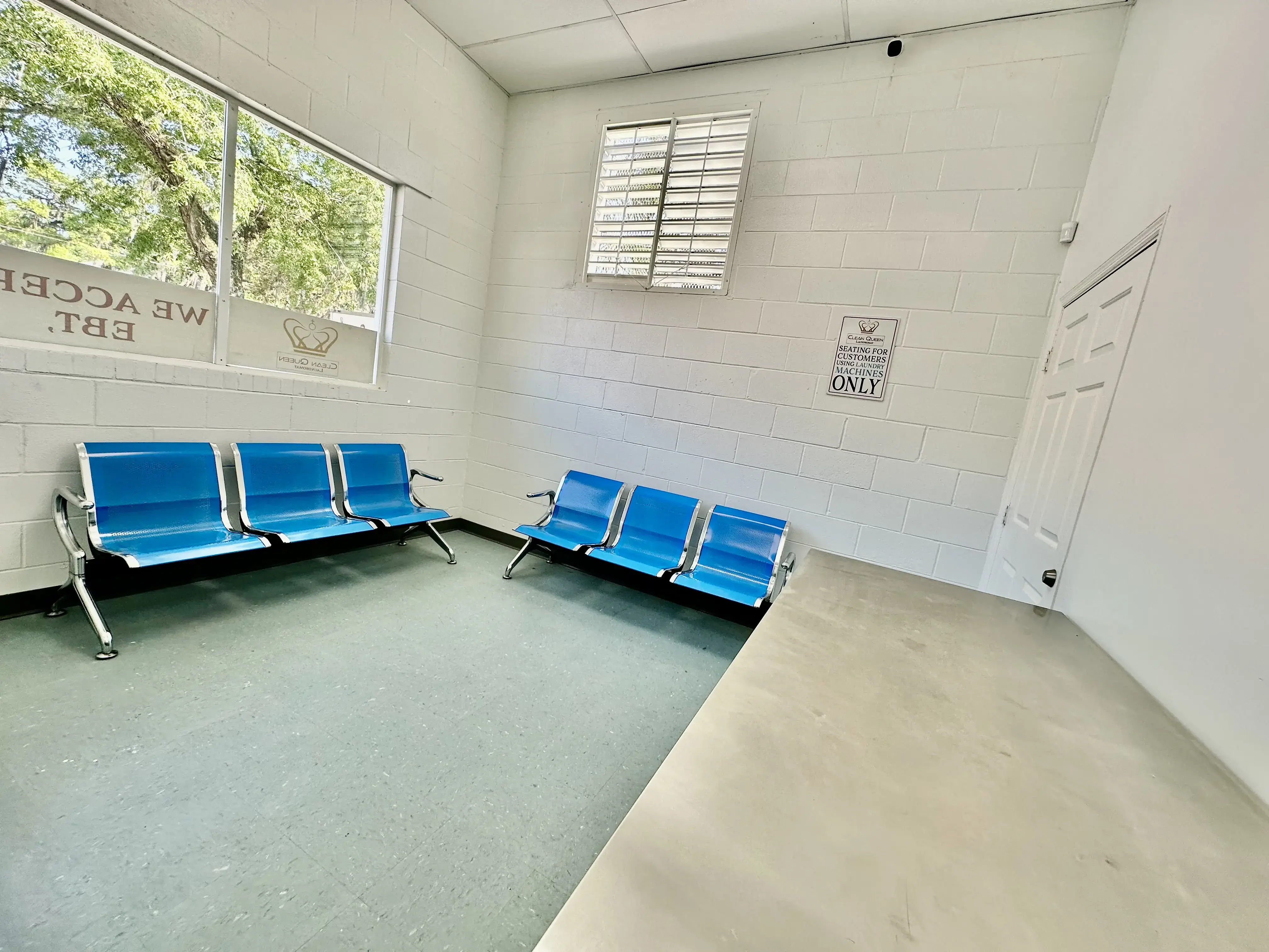 Clean Queen Laundromat - Image 2