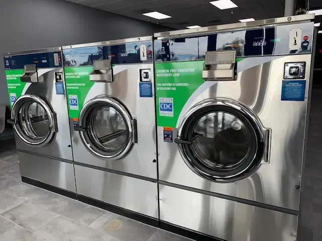 Clean & Quick Laundromat - New Middletown - Image 18