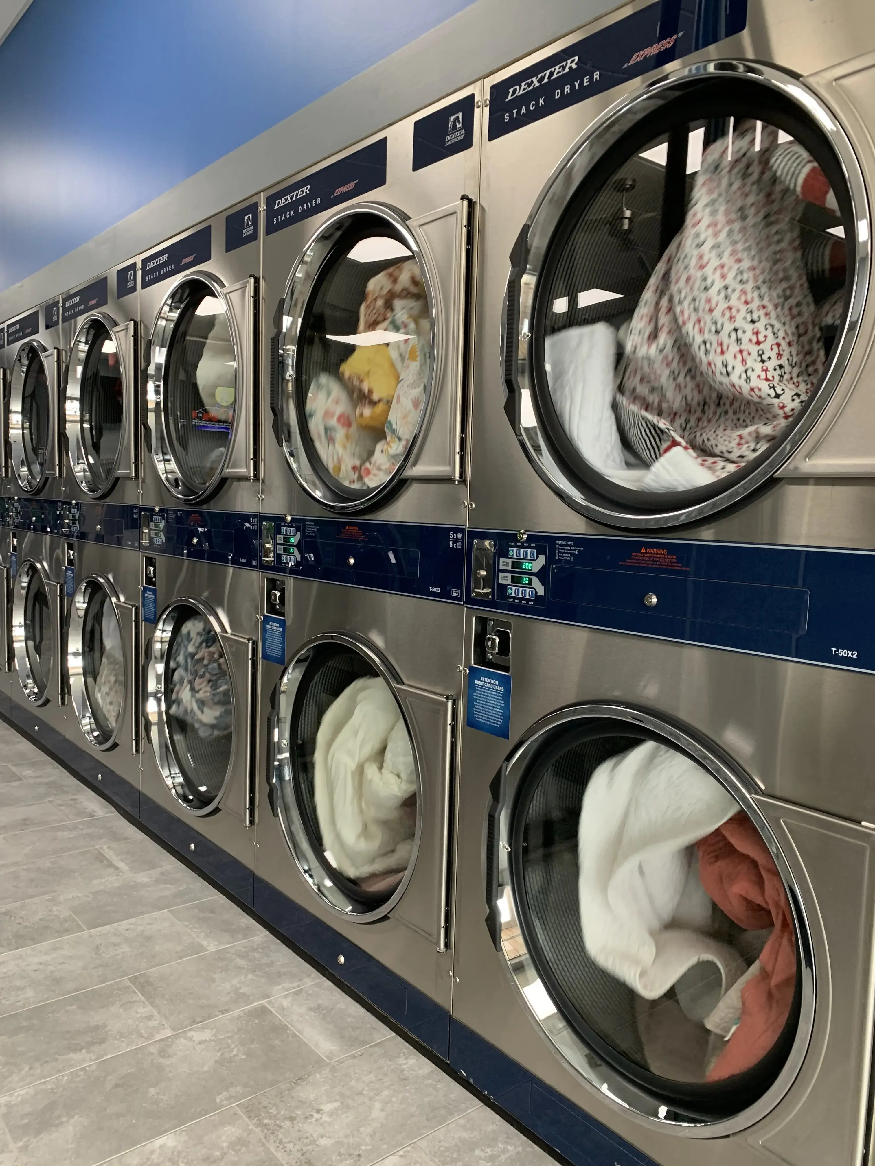 Clean & Quick Laundromat - New Middletown - Image 11
