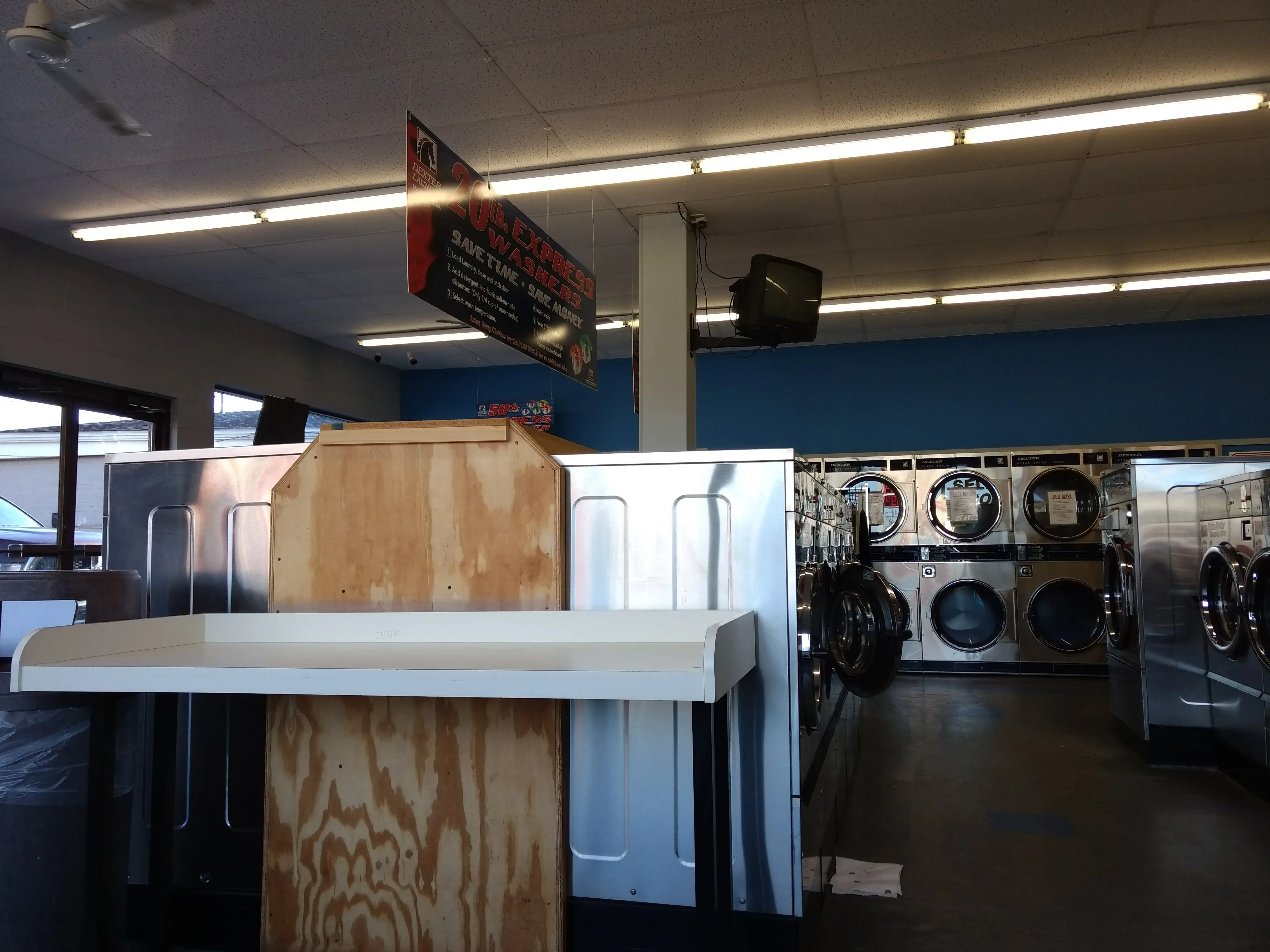 Clean & Quick Laundromat - Newton Falls thumbnail 11