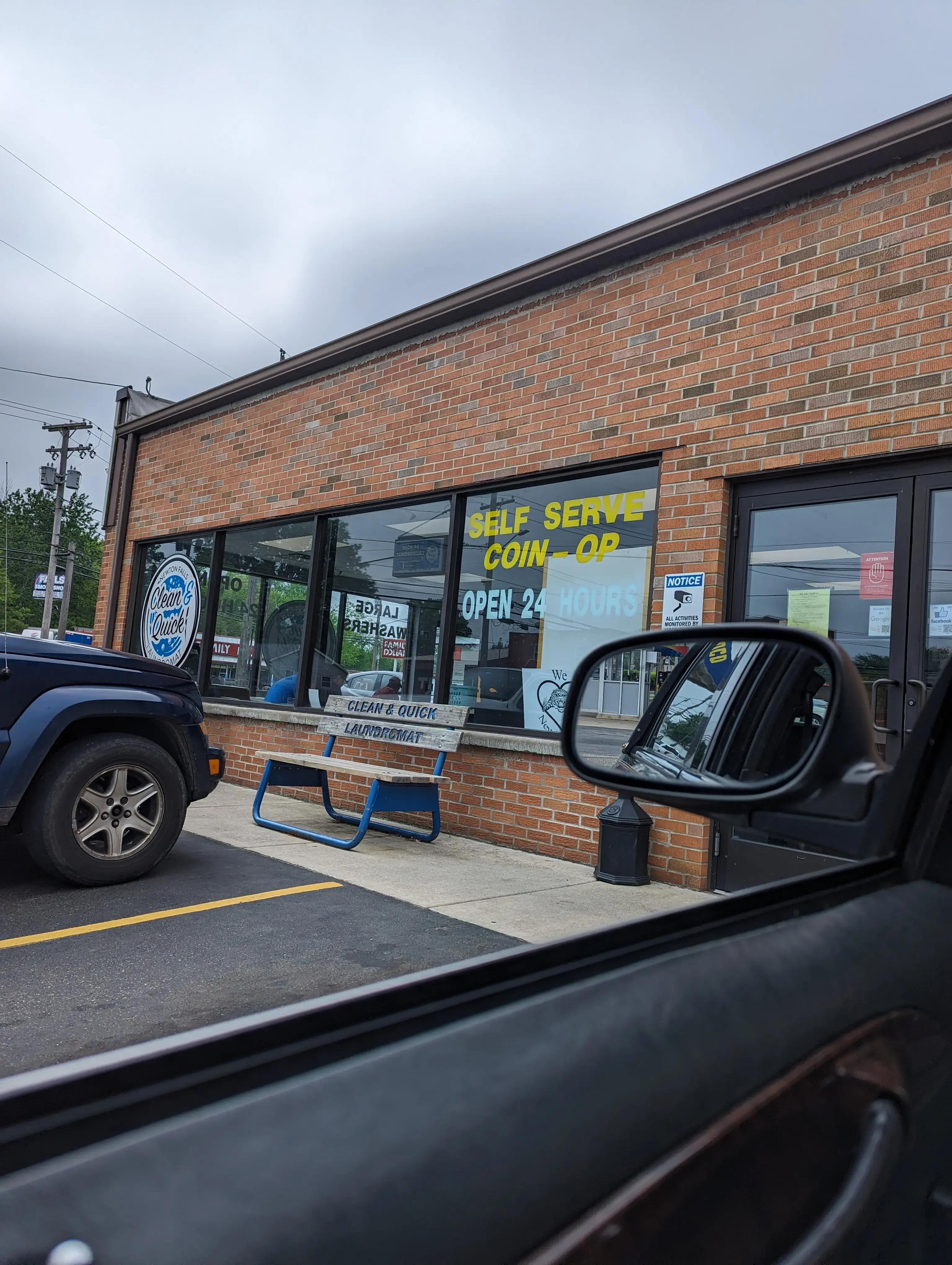 Clean & Quick Laundromat - Newton Falls thumbnail 3