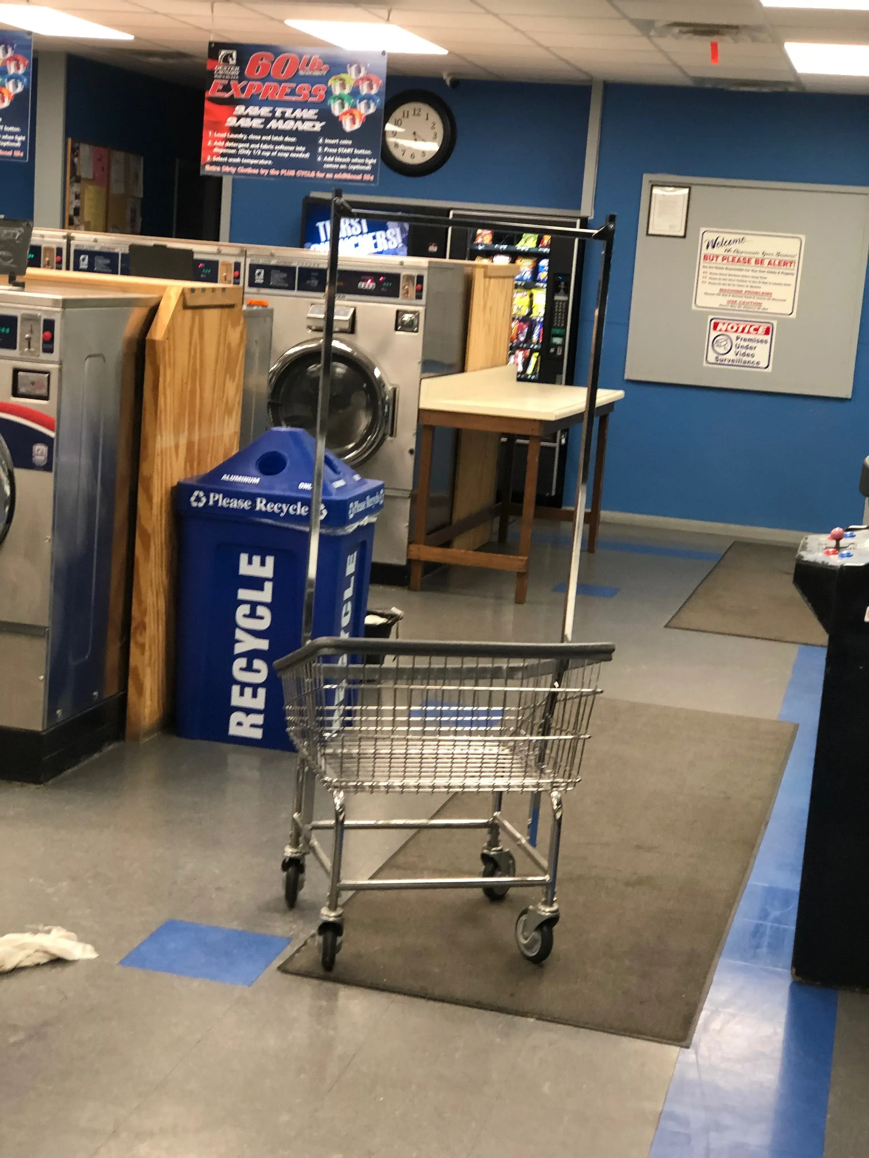 Clean & Quick Laundromat - Newton Falls - Image 12