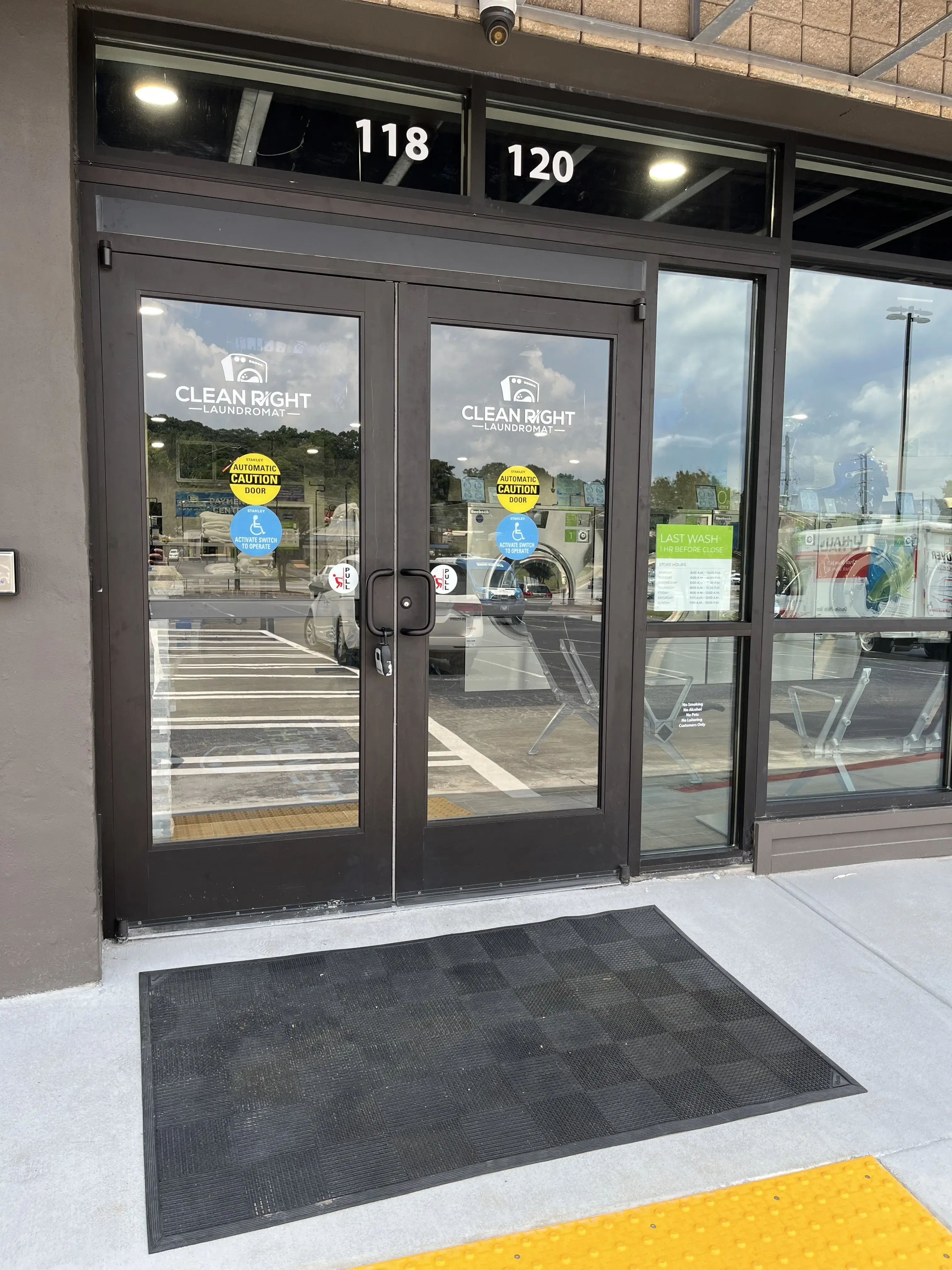 Clean Right Laundromat - Image 8