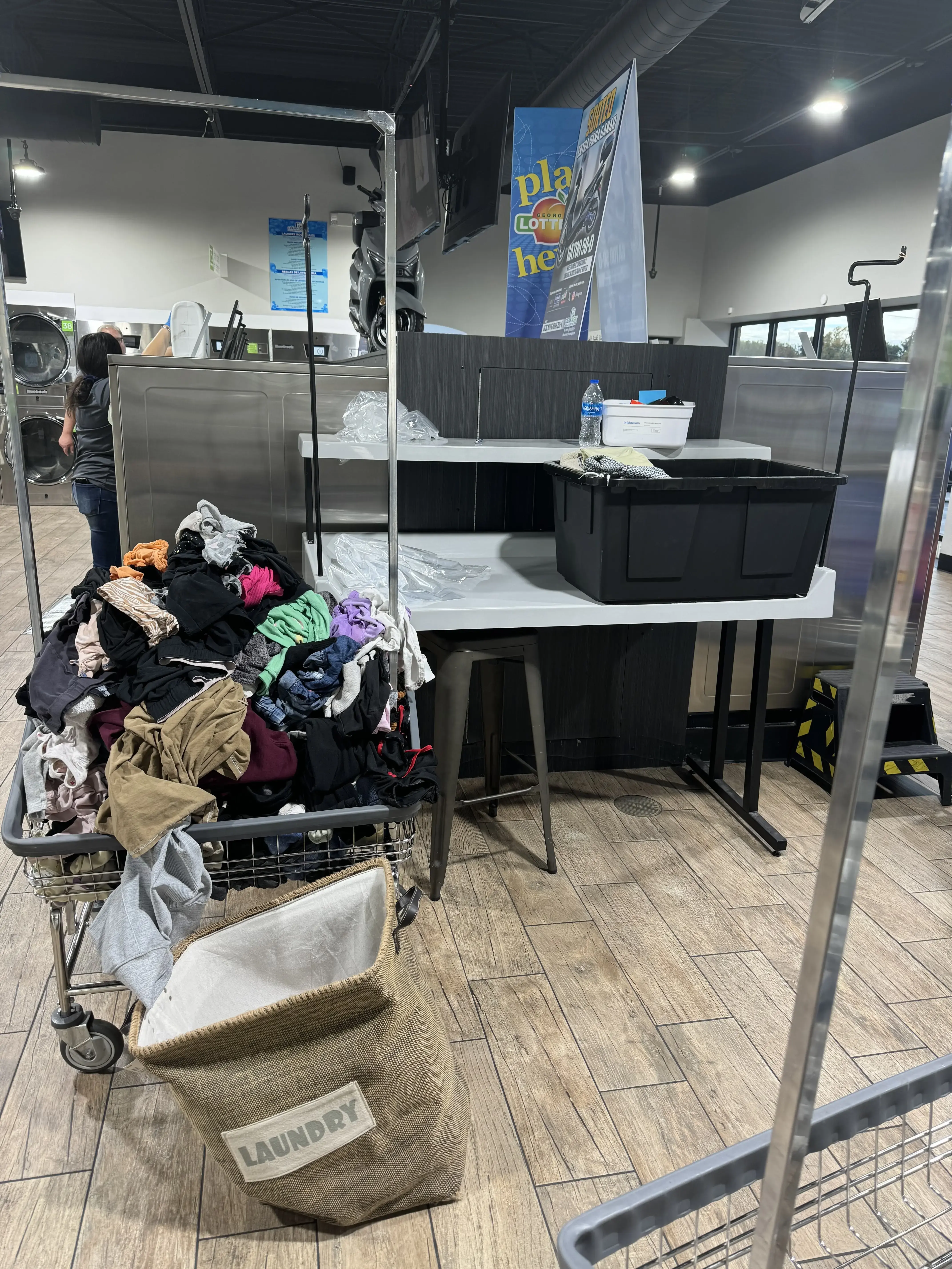 Clean Right Laundromat - Image 20