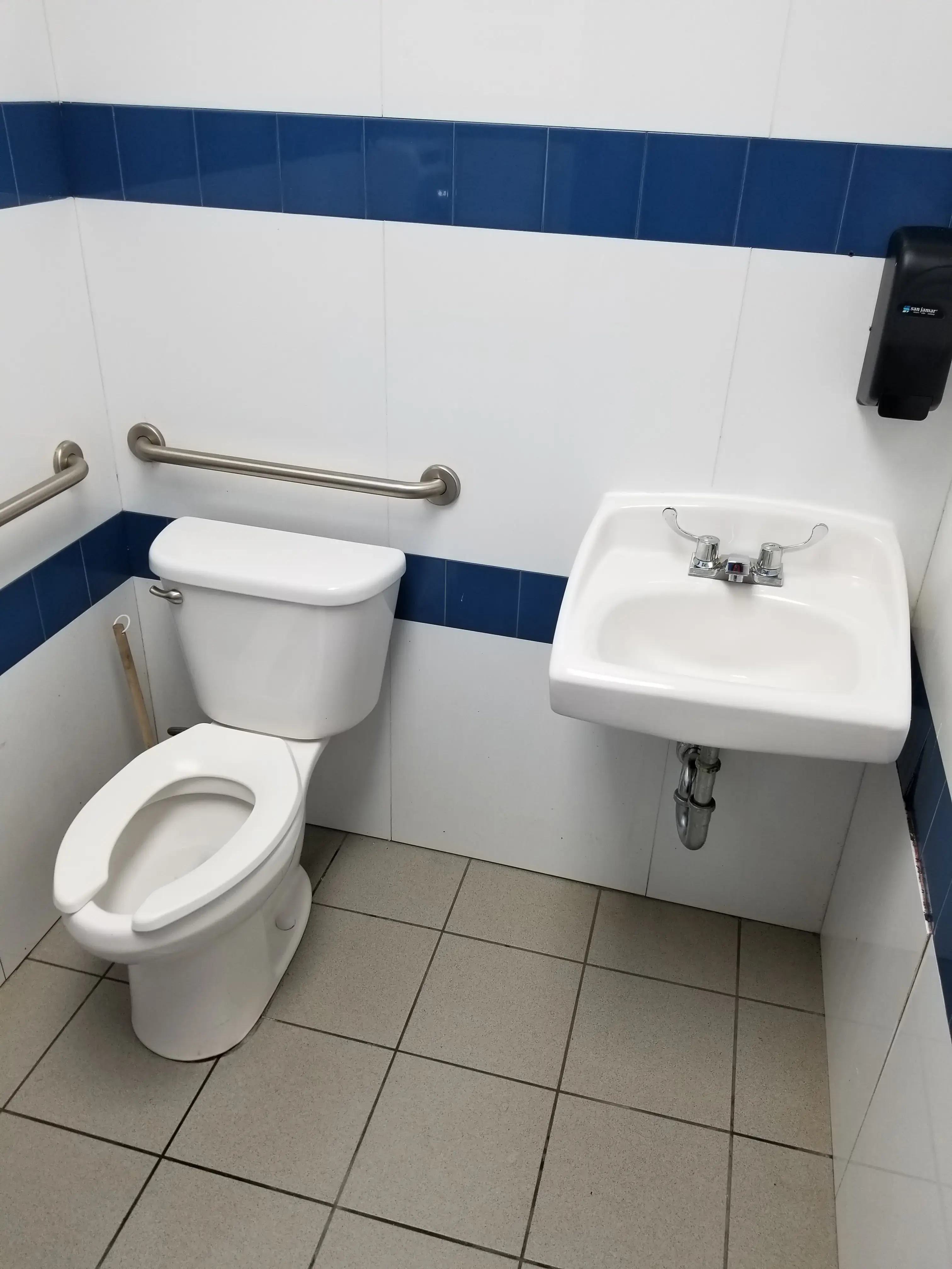 Clean Rite Center - Image 13