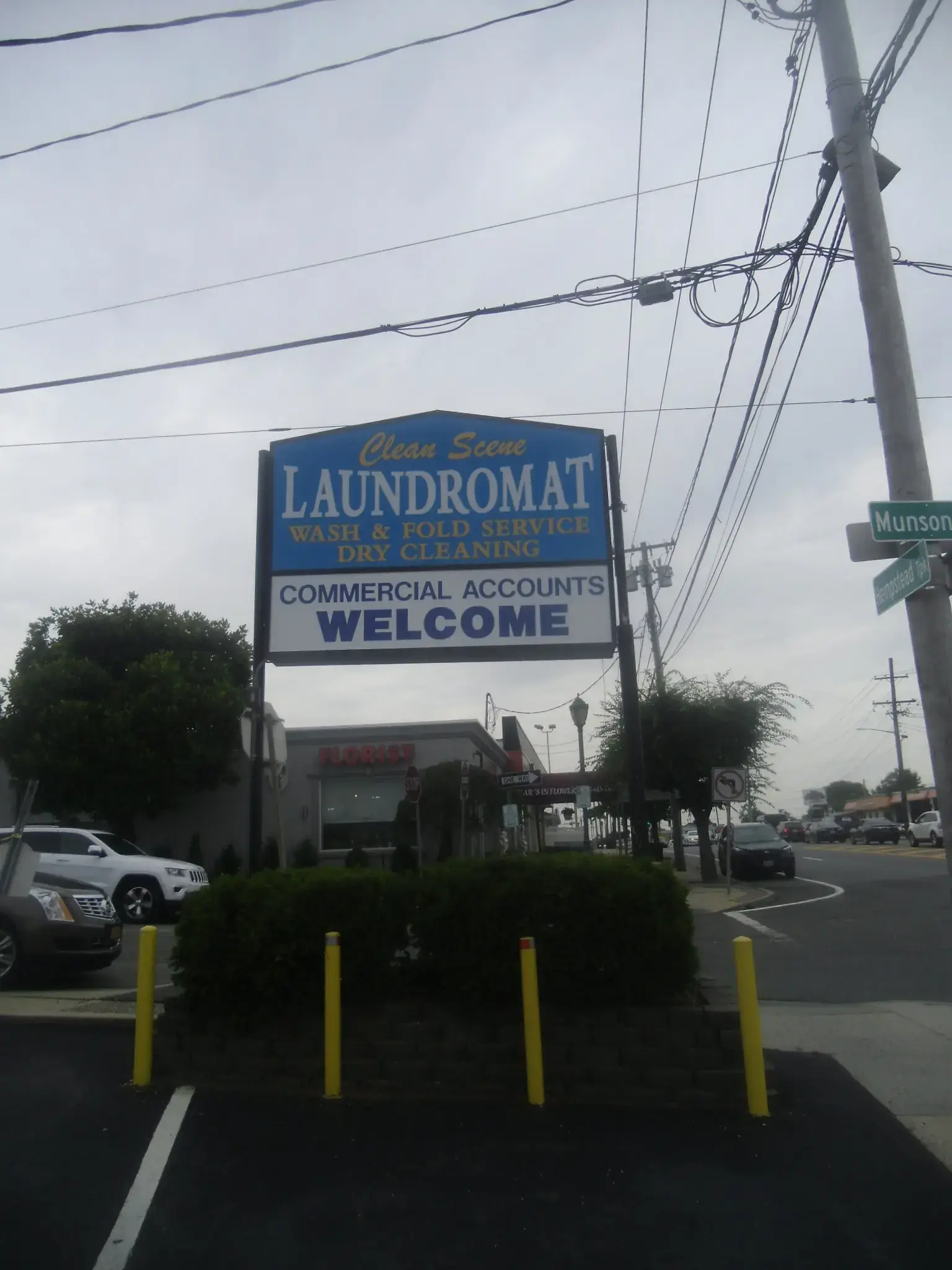 Clean Scene Laundromat thumbnail 3