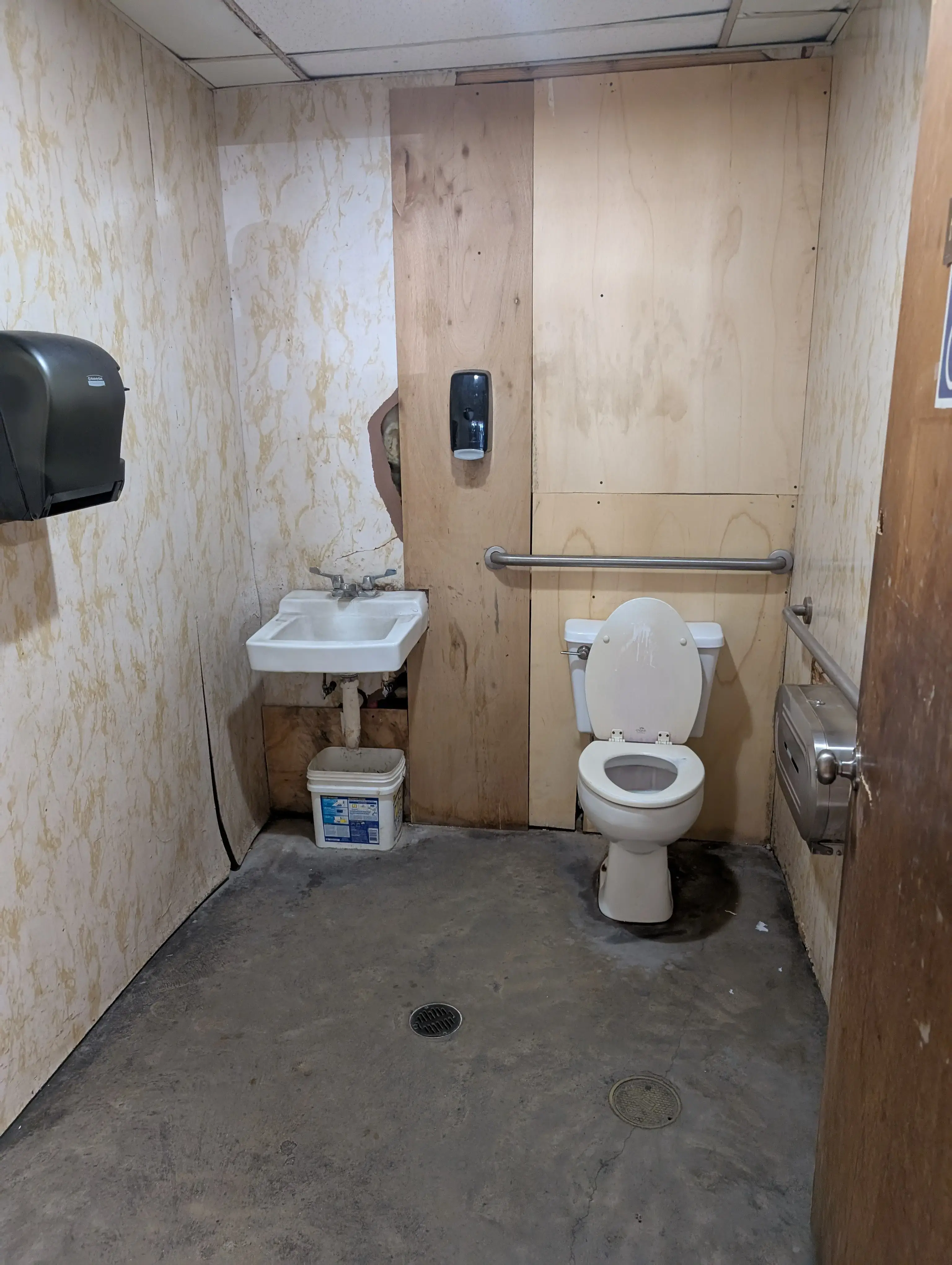 Clean Scene - Image 10