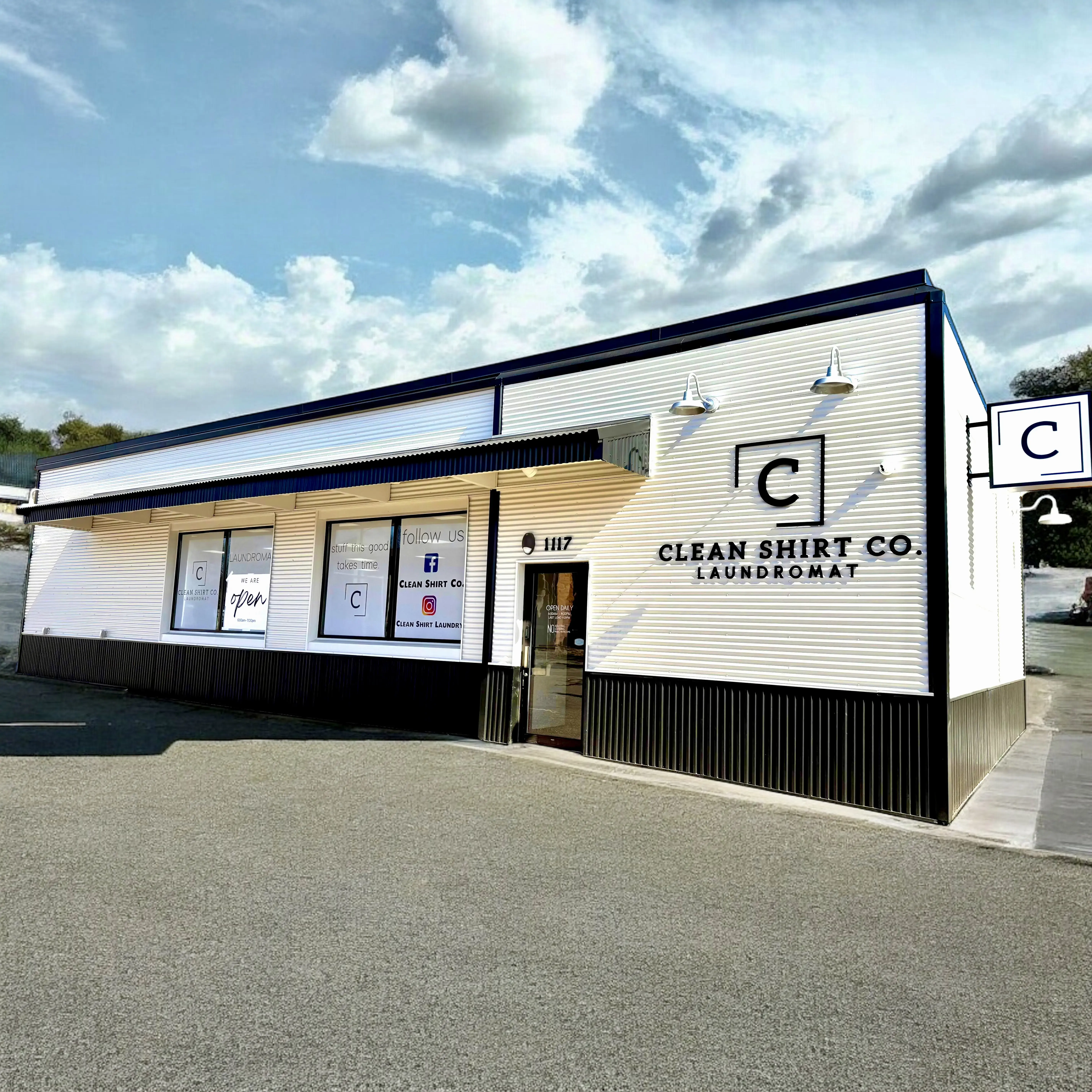 Clean Shirt Co. Laundromat - Image 3