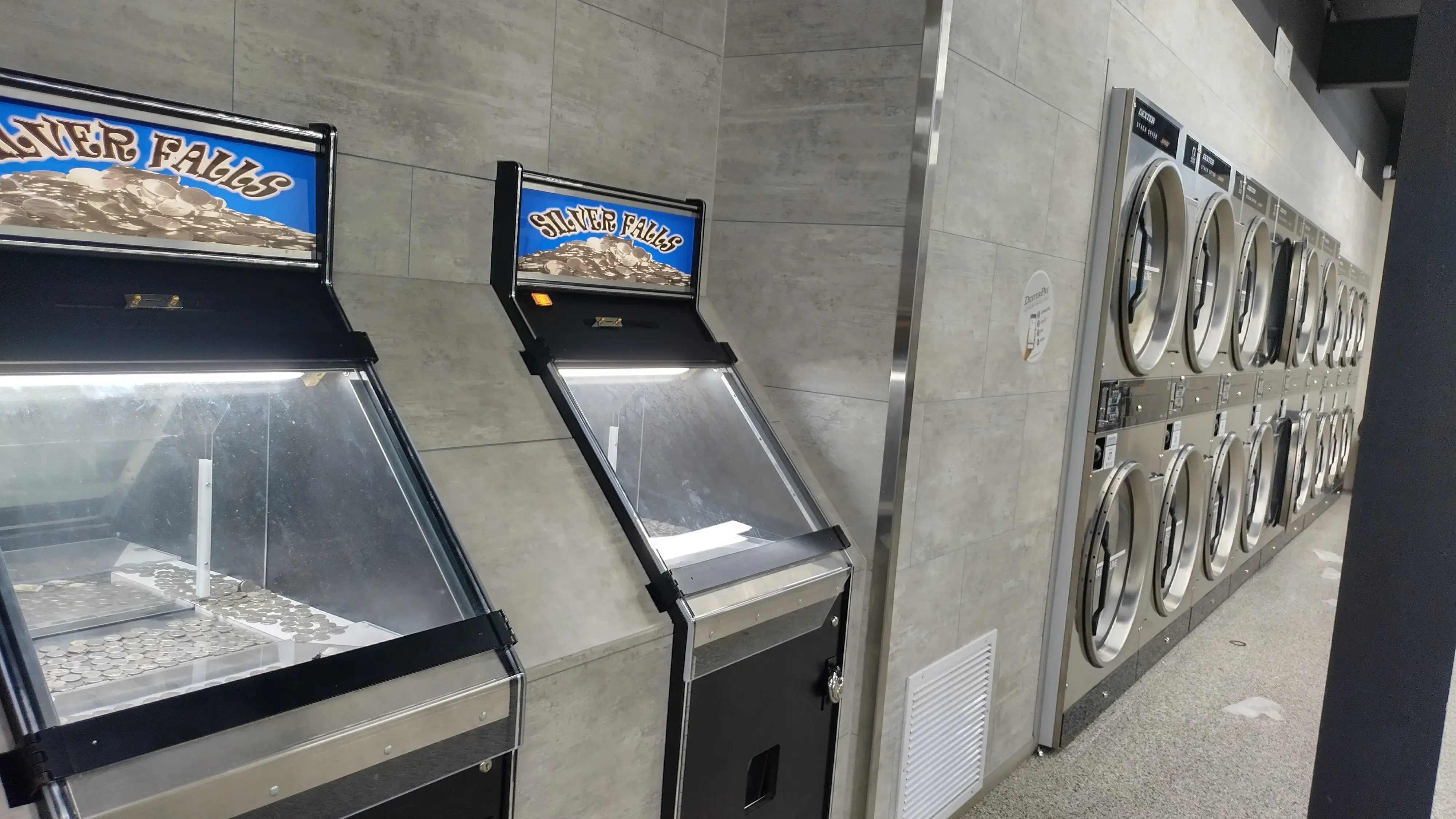Clean Slate Laundromat - Image 5