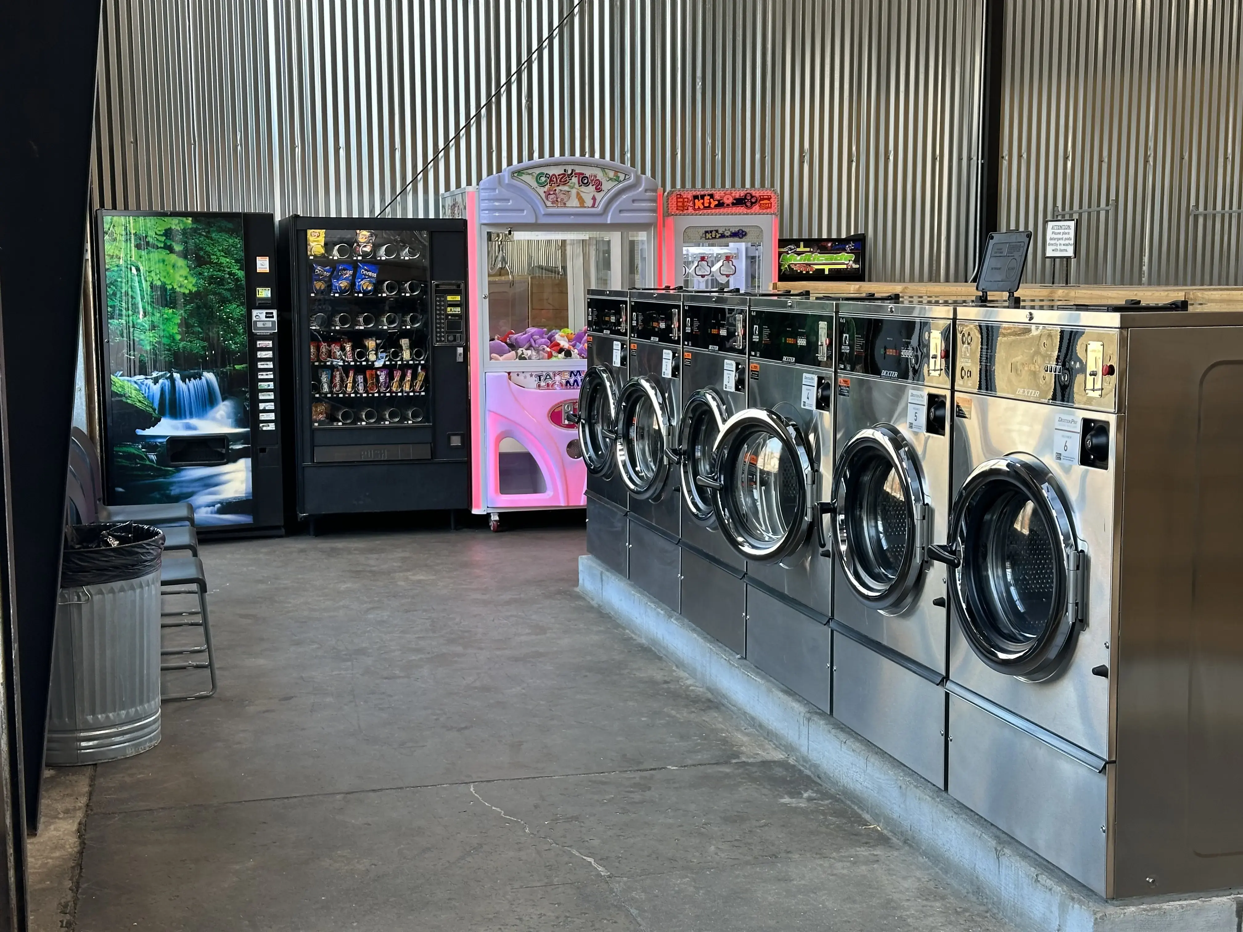 Clean Slate Laundromat thumbnail 16