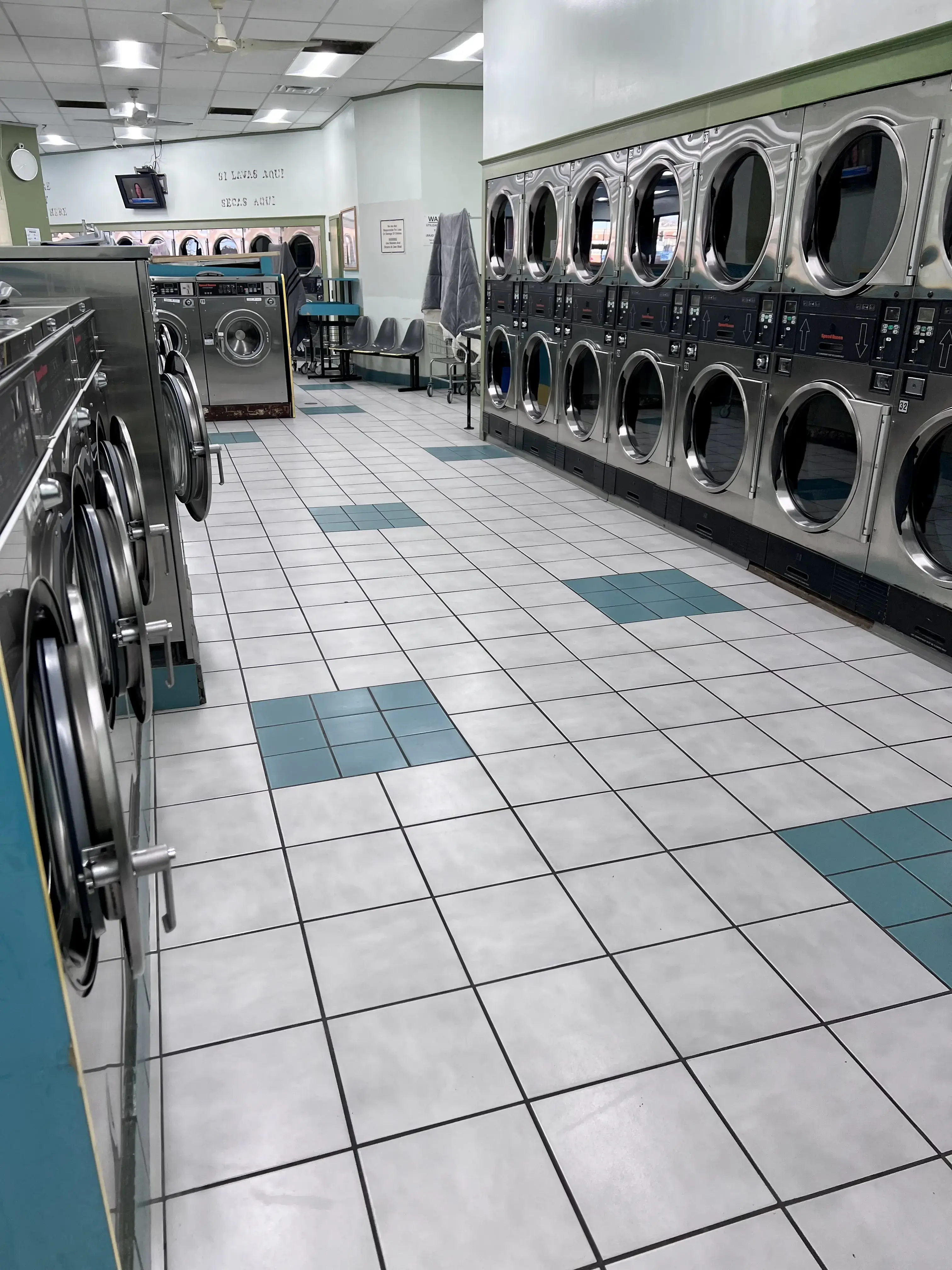 Clean Spin Laundry & Dry Cleaning Services thumbnail 18