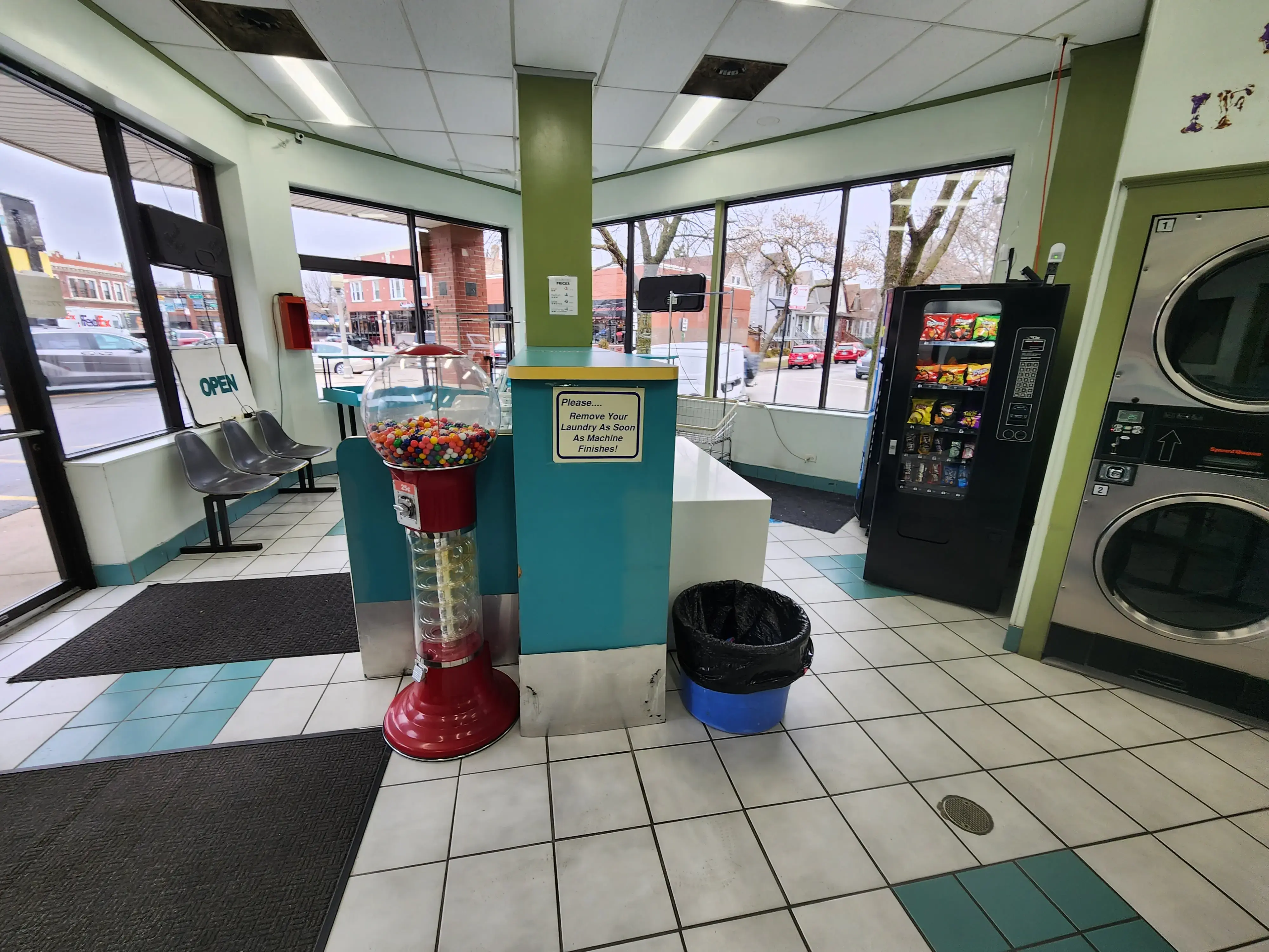 Clean Spin Laundry & Dry Cleaning Services - Image 4