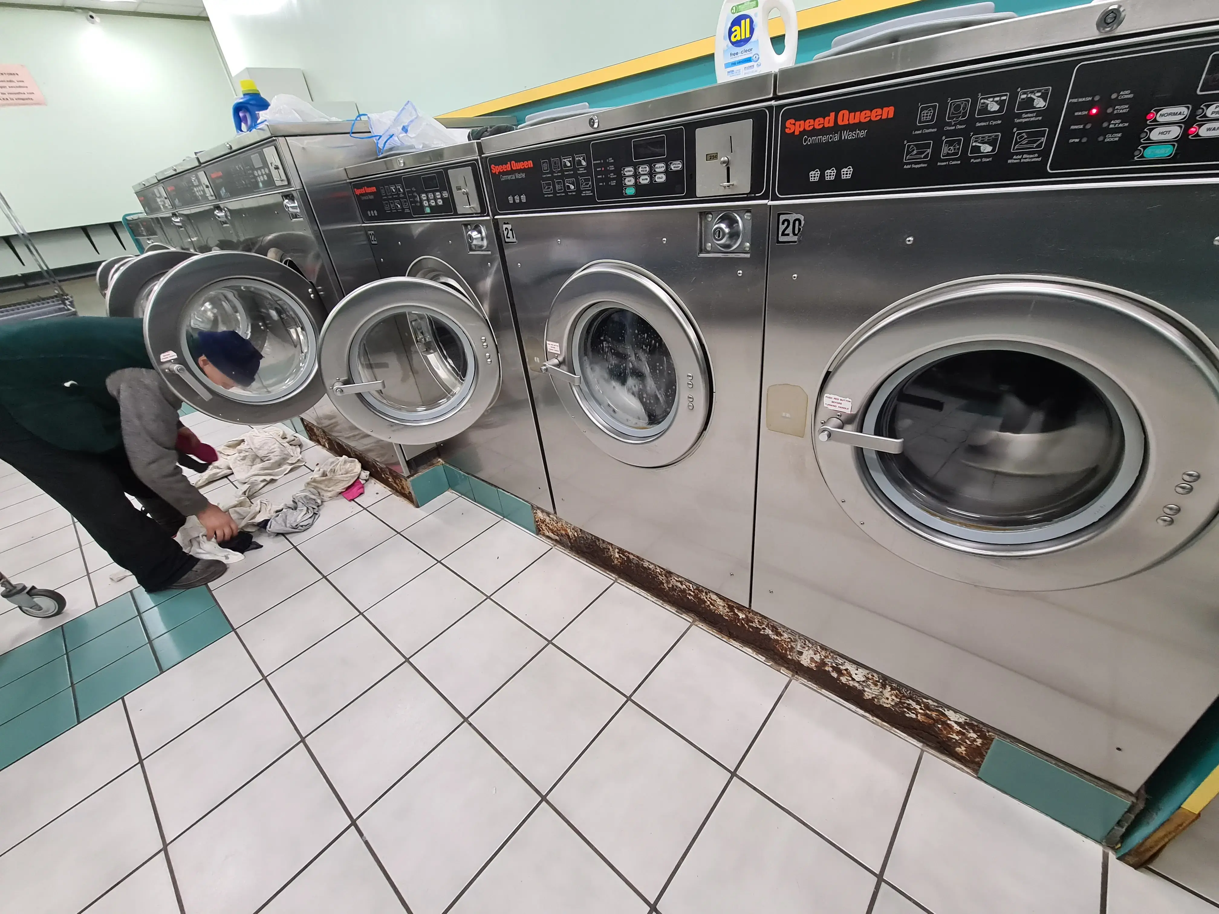 Clean Spin Laundry & Dry Cleaning Services - Image 3