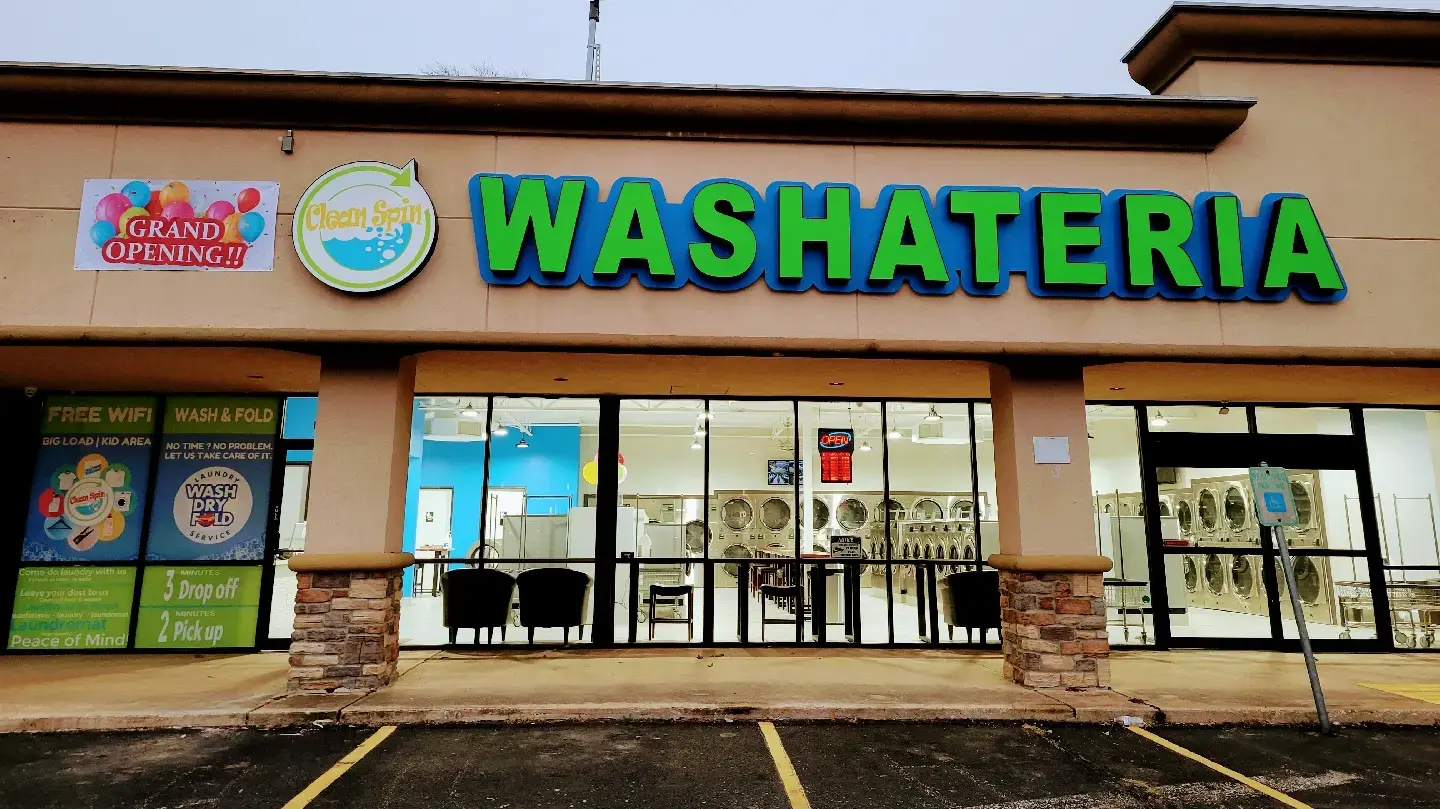 Clean Spin Washateria thumbnail 1