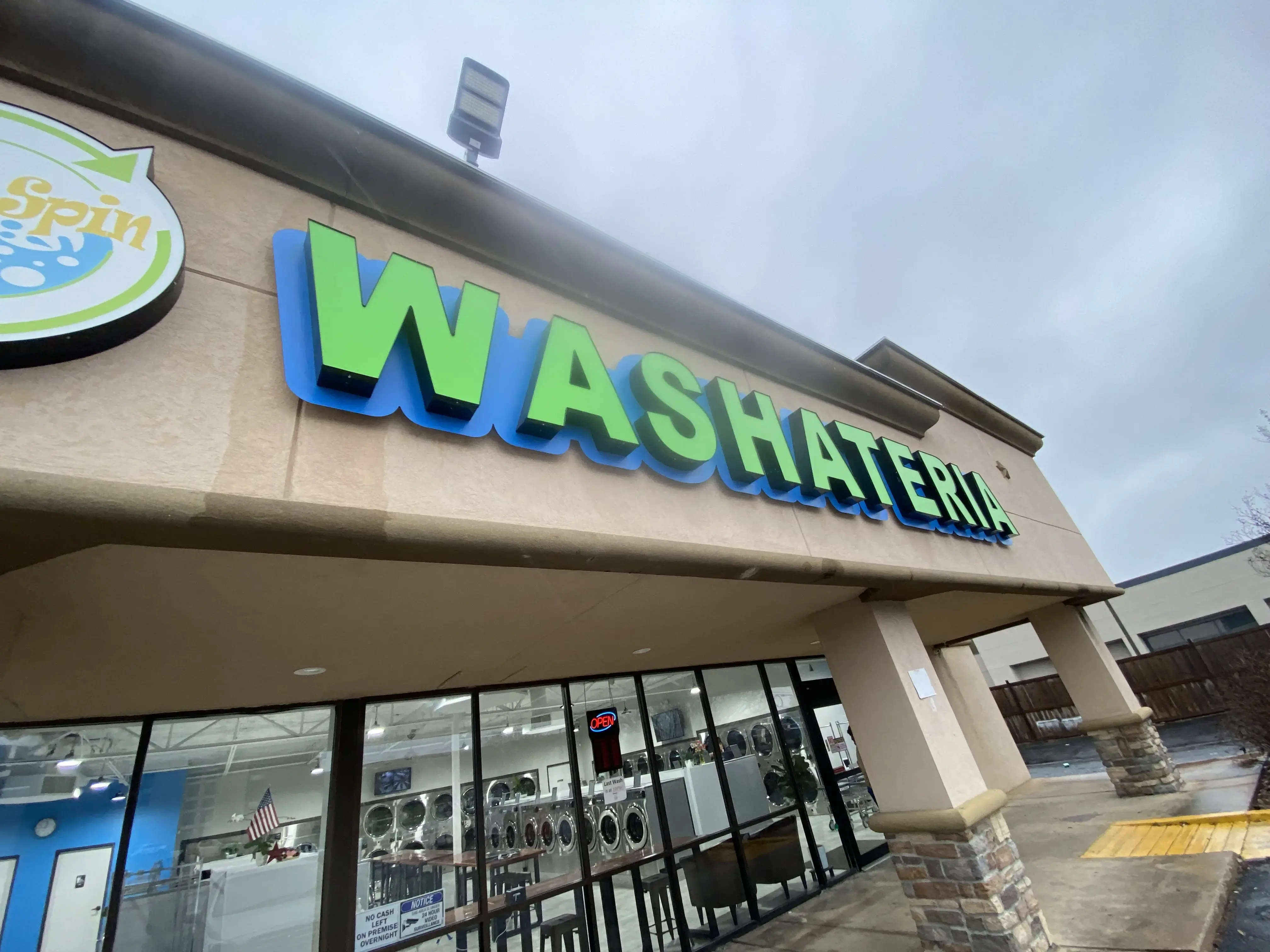 Clean Spin Washateria thumbnail 6