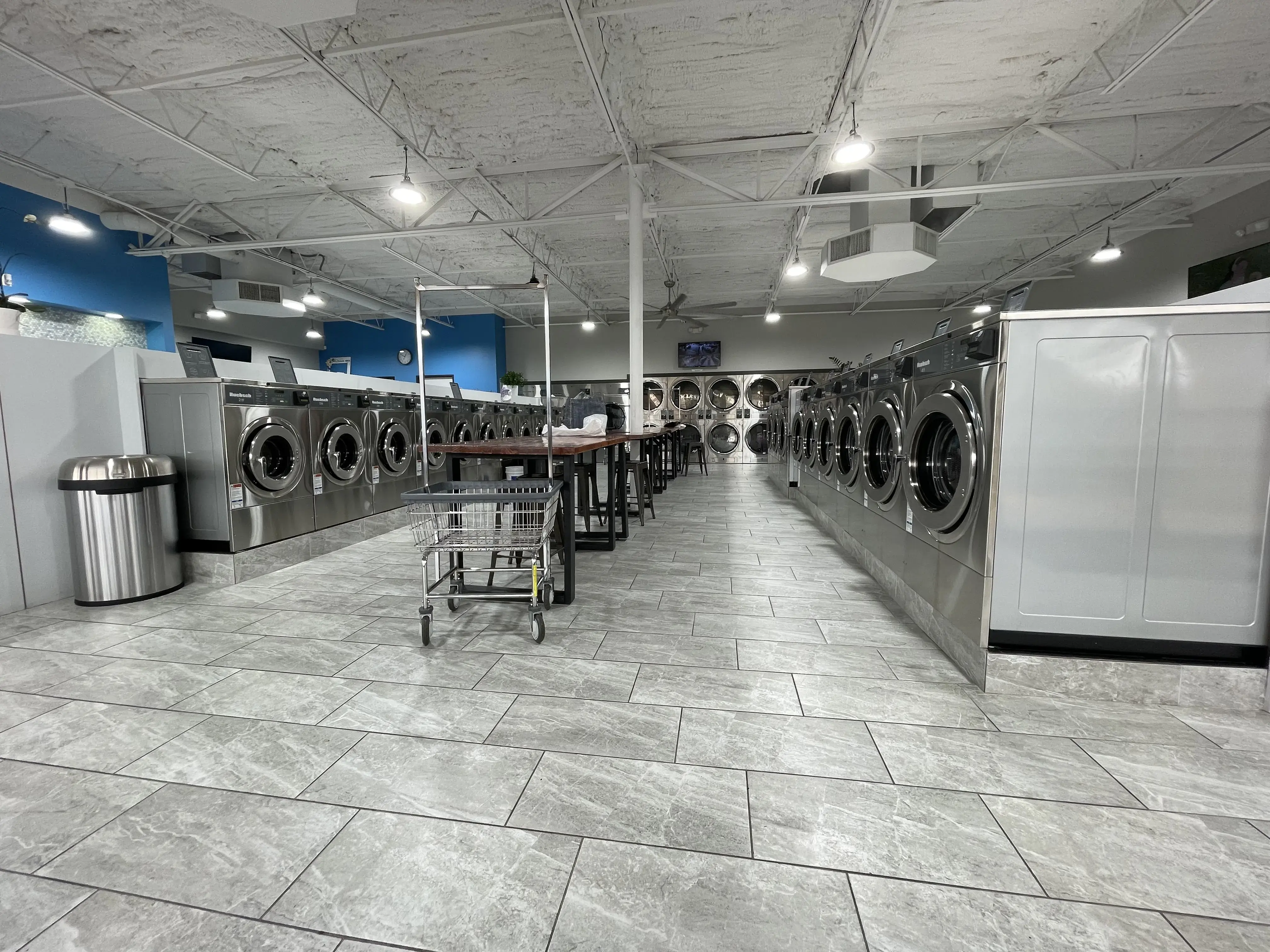 Clean Spin Washateria thumbnail 4