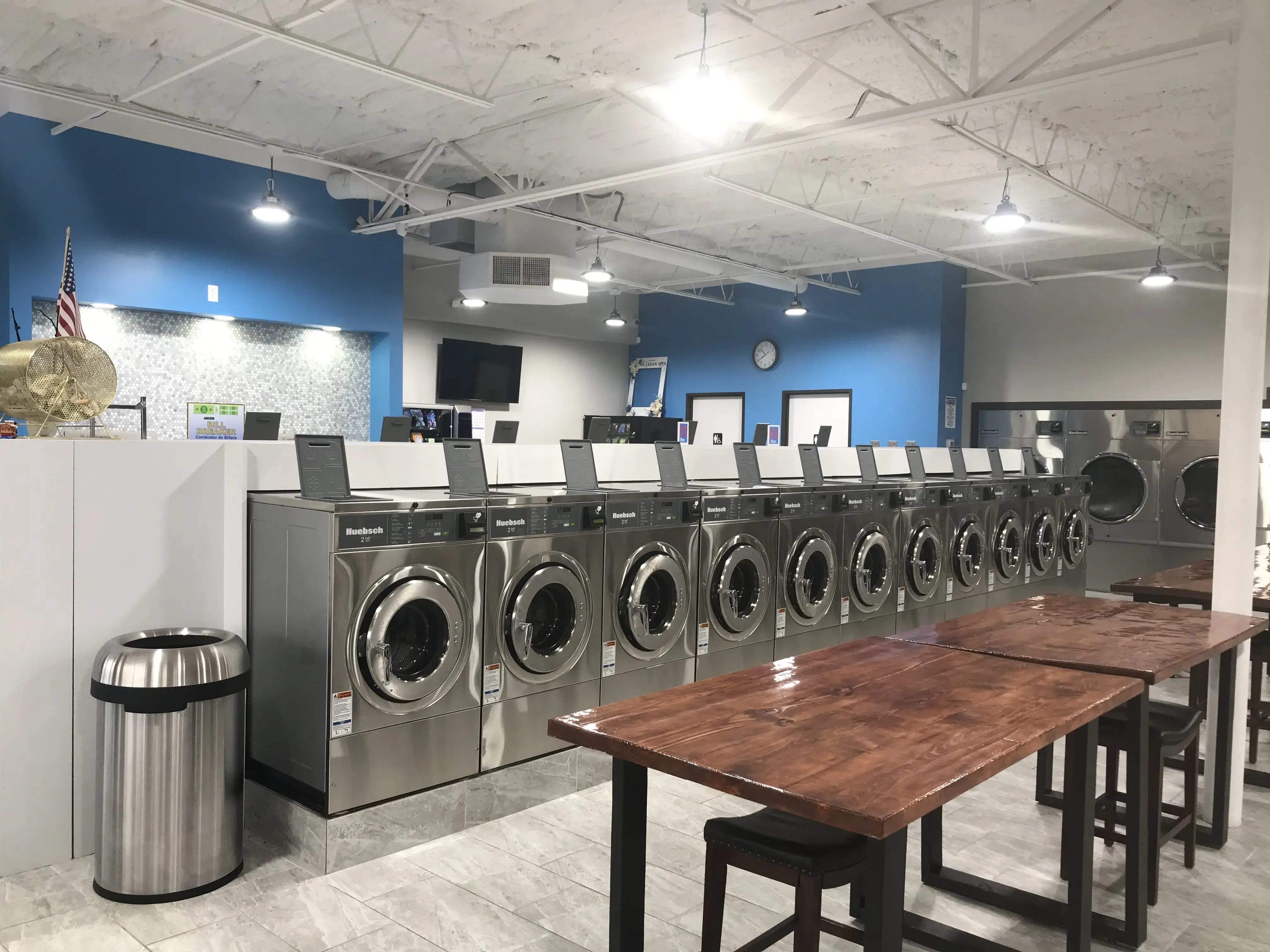 Clean Spin Washateria thumbnail 3