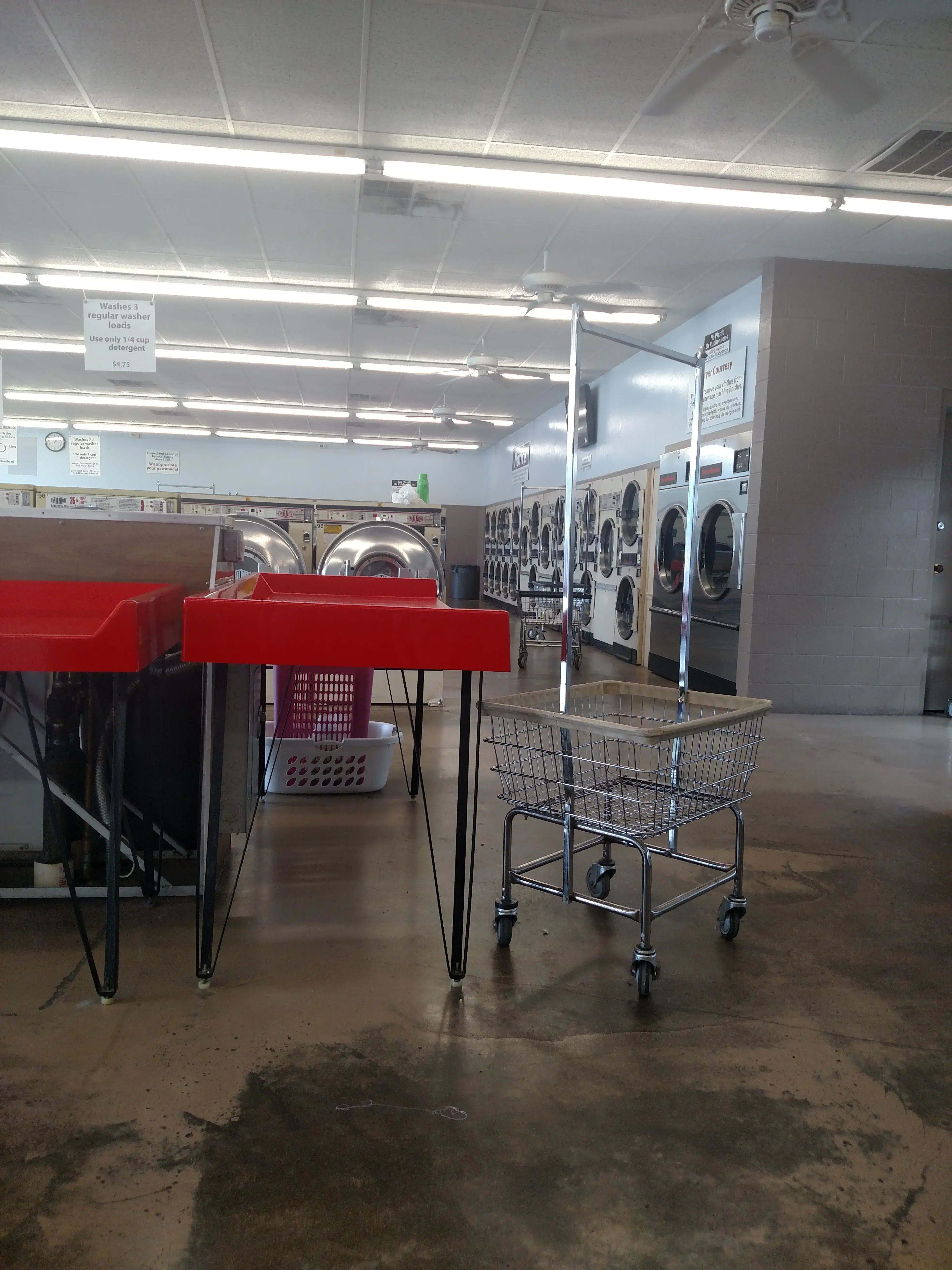 Clean Threads Super Laundry - Image 4