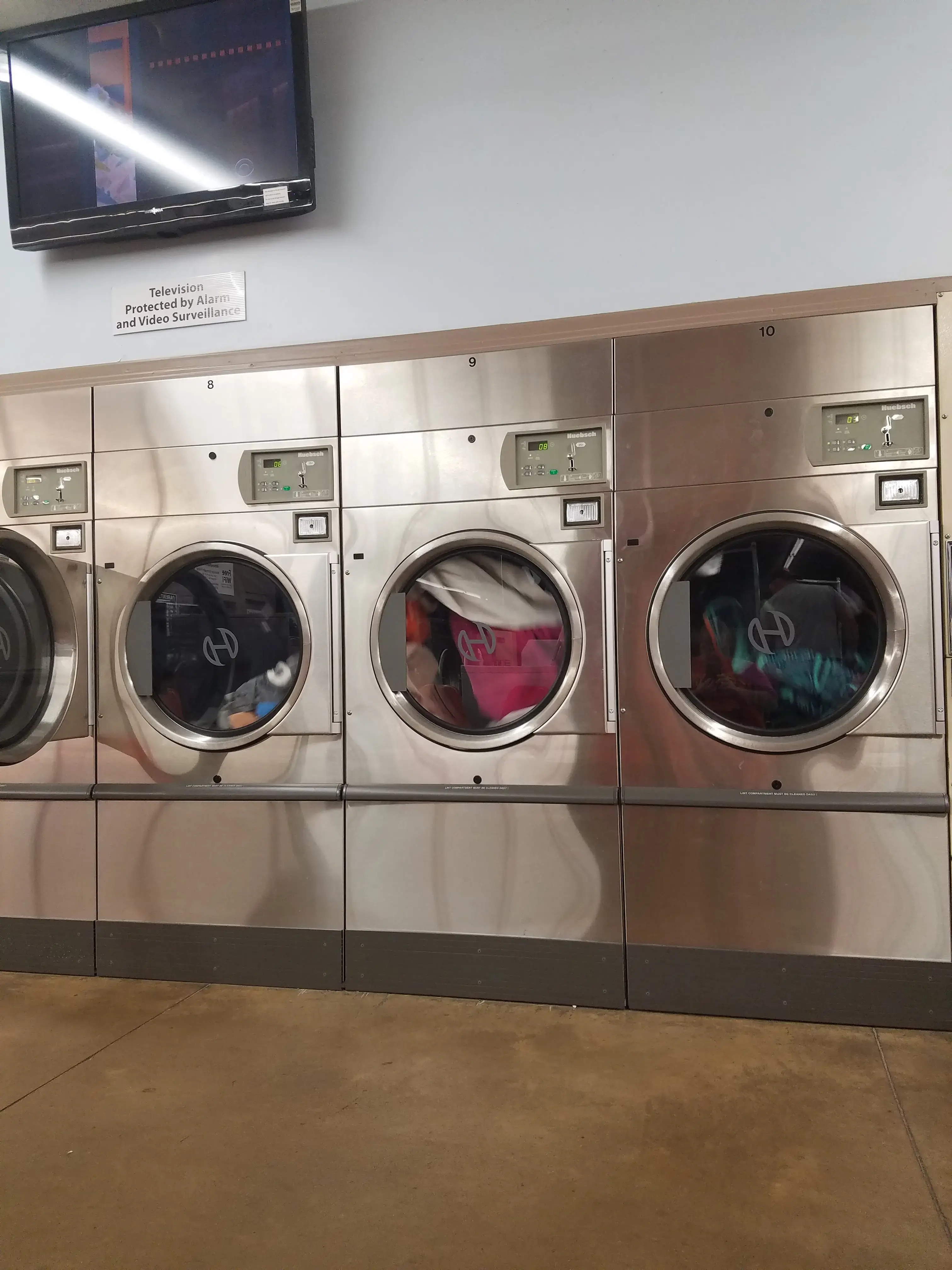 Clean Threads Super Laundry thumbnail 18
