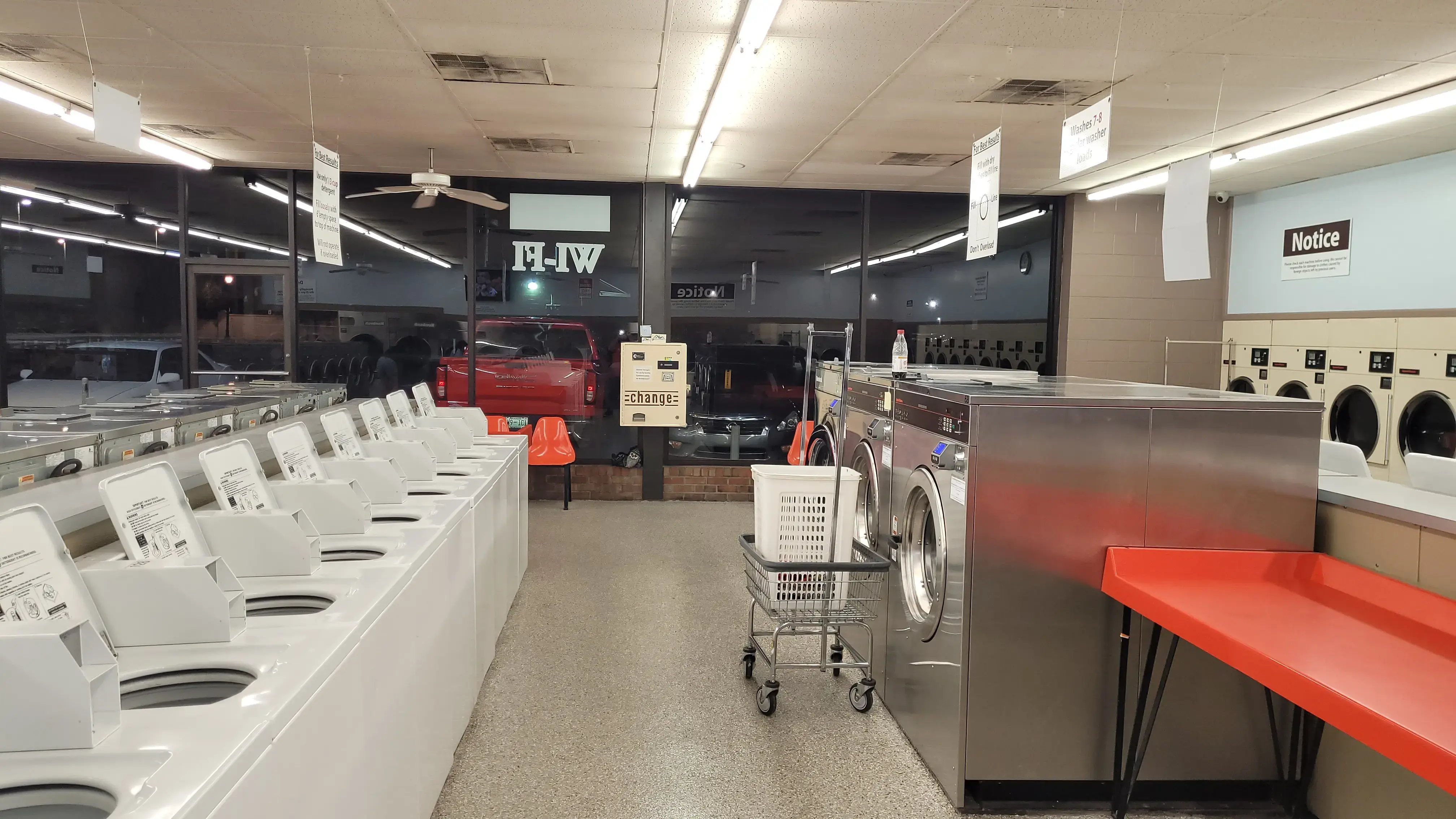 Clean Threads Super Laundry thumbnail 7