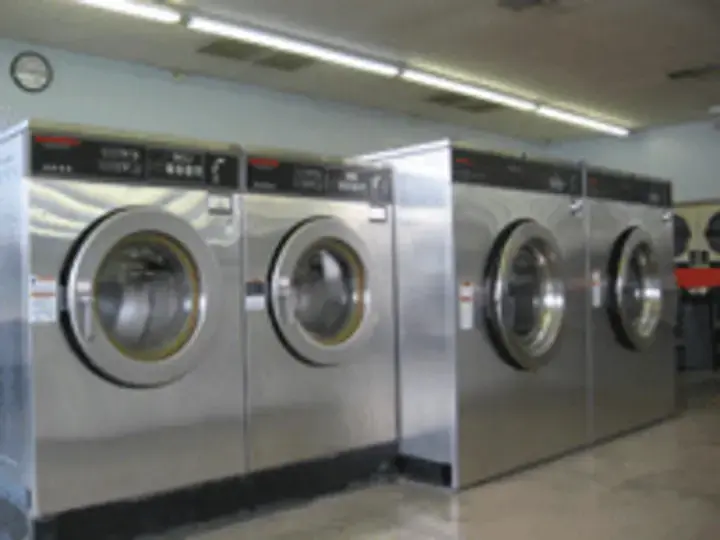 Clean Threads Super Laundry thumbnail 16