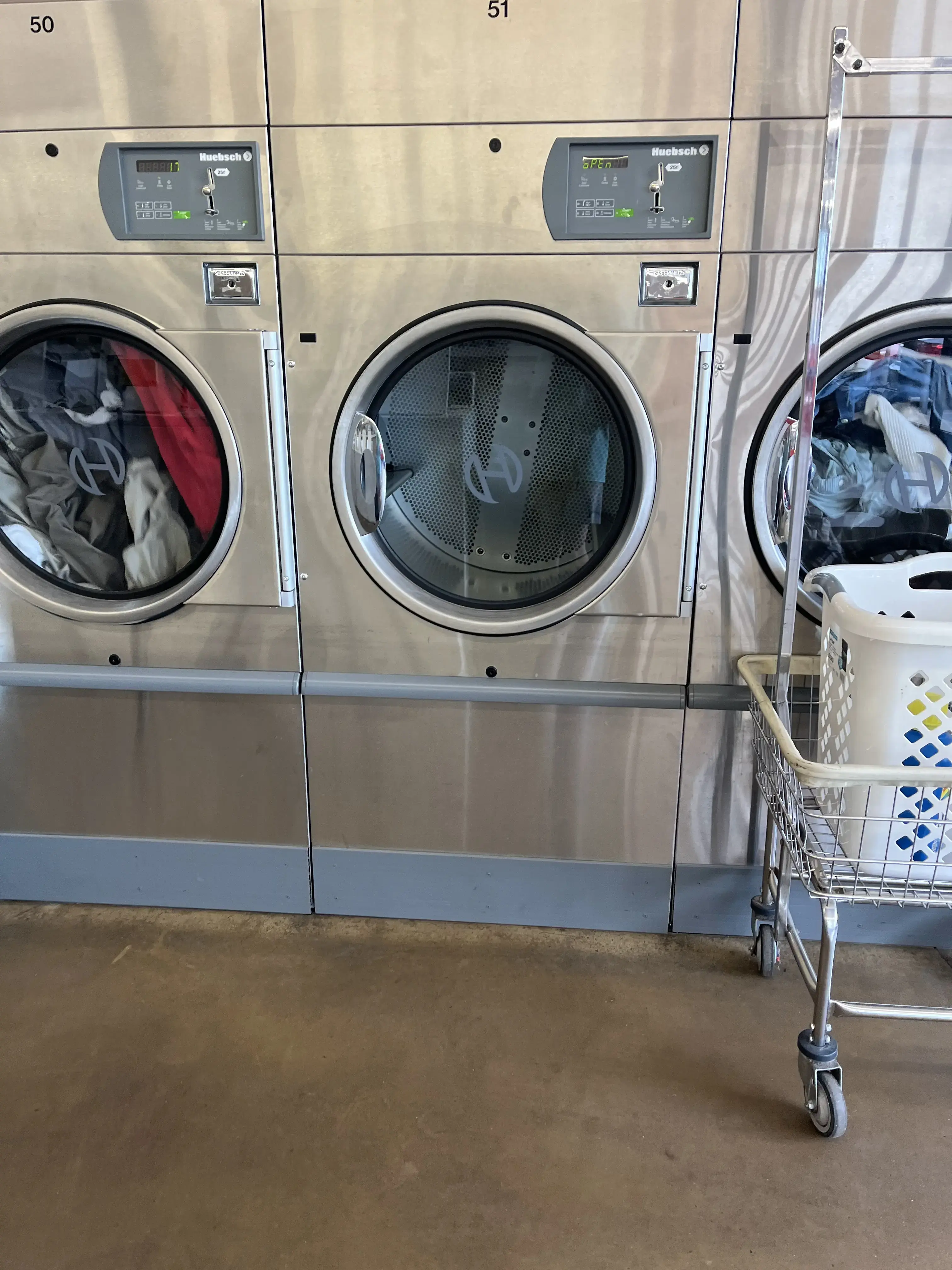 Clean Threads Super Laundry - Image 15