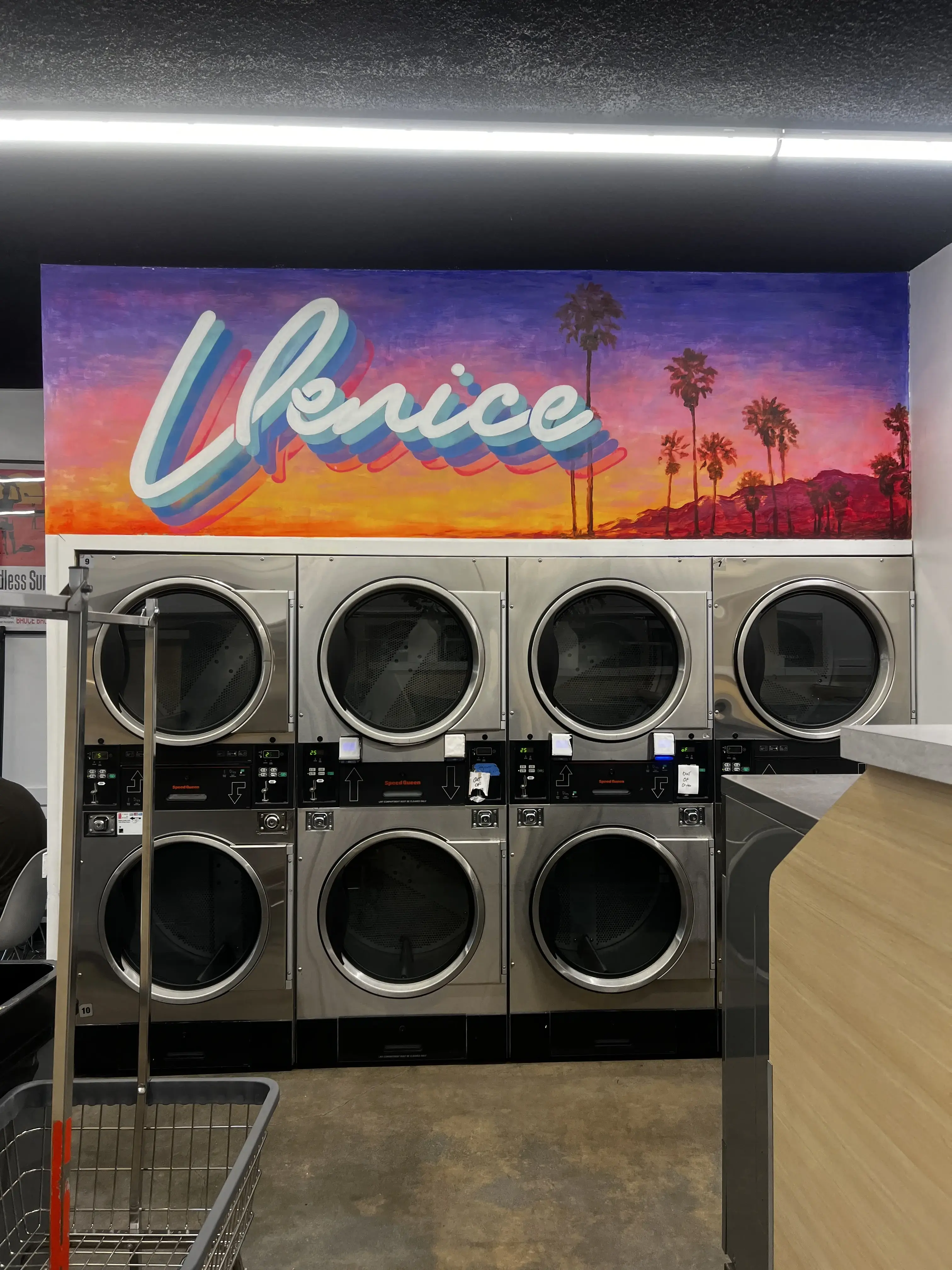 Clean Tide Laundromat thumbnail 3