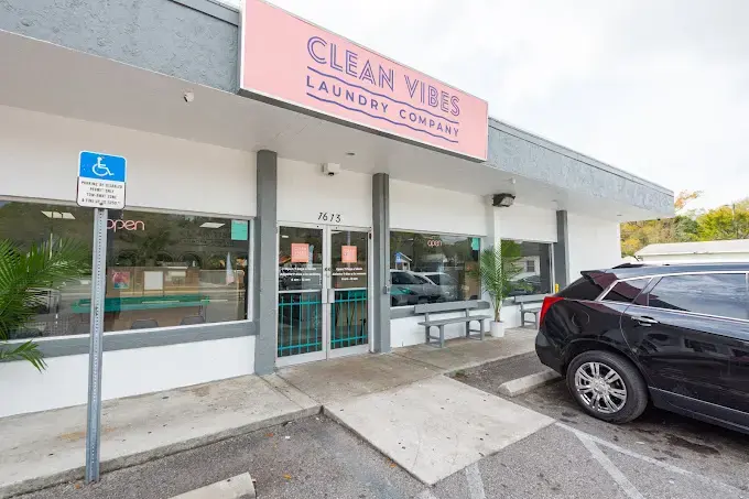 Clean Vibes Laundry Company thumbnail 3