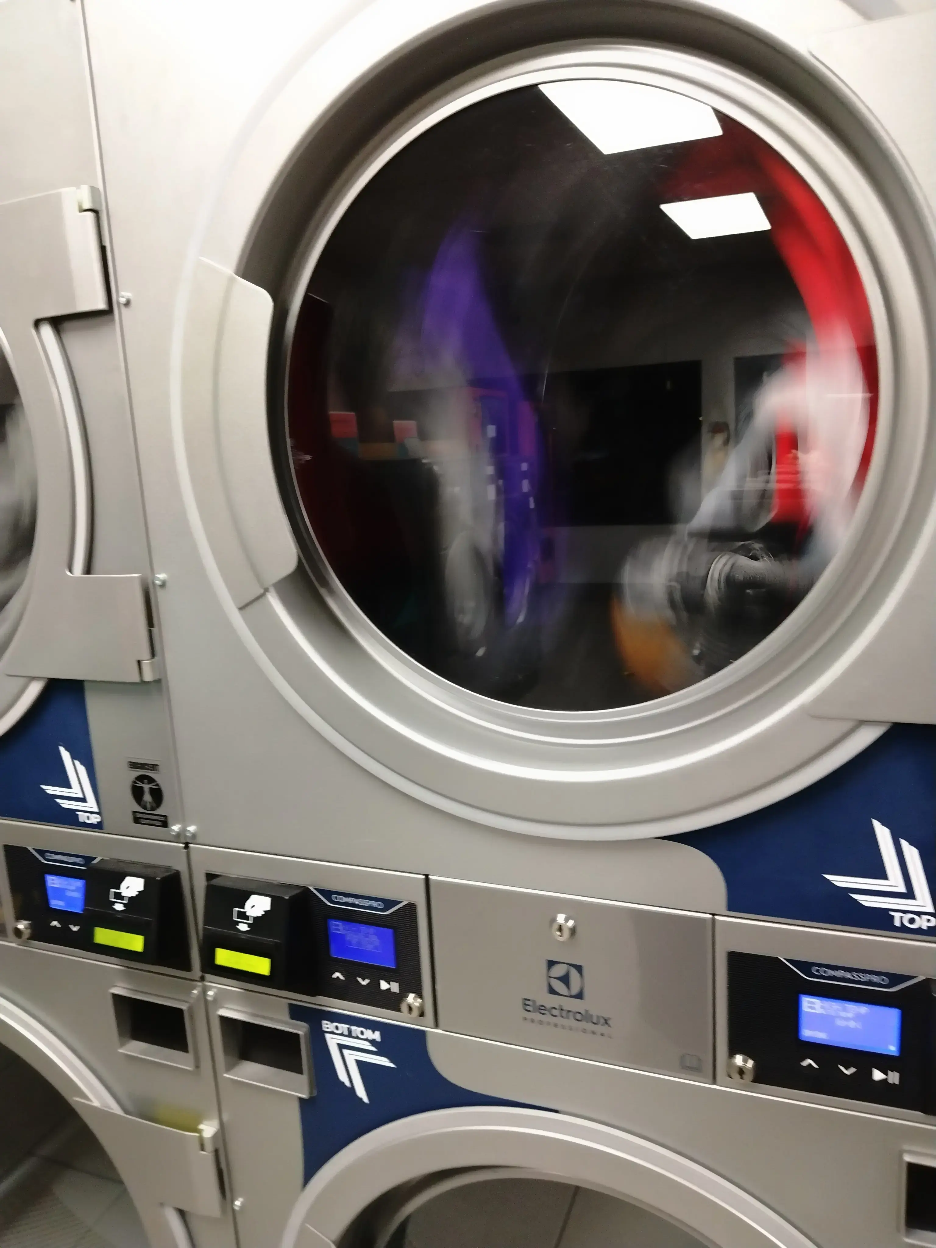 Clean Vibes Laundry Company thumbnail 4