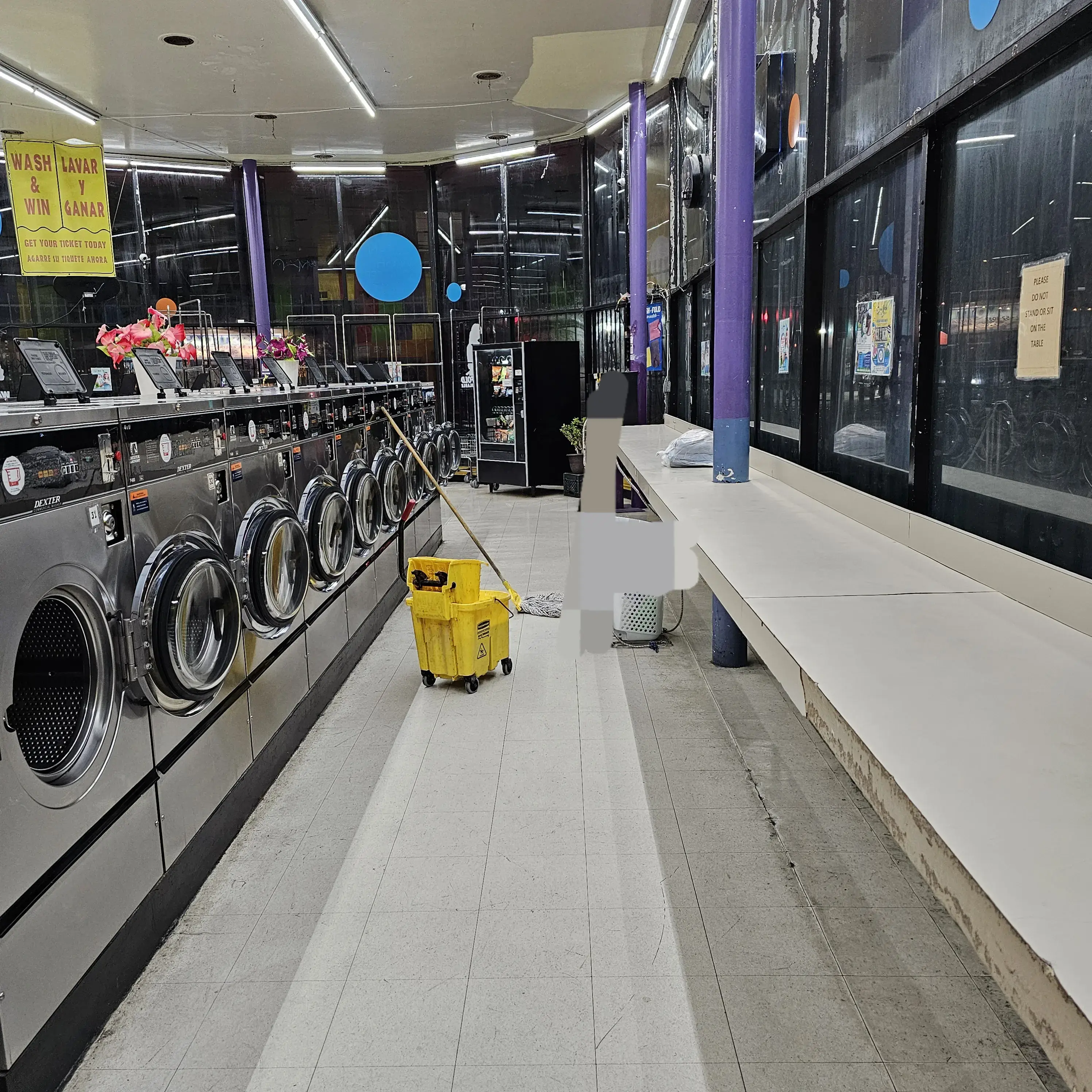Clean Wash Center Laundry - Image 7