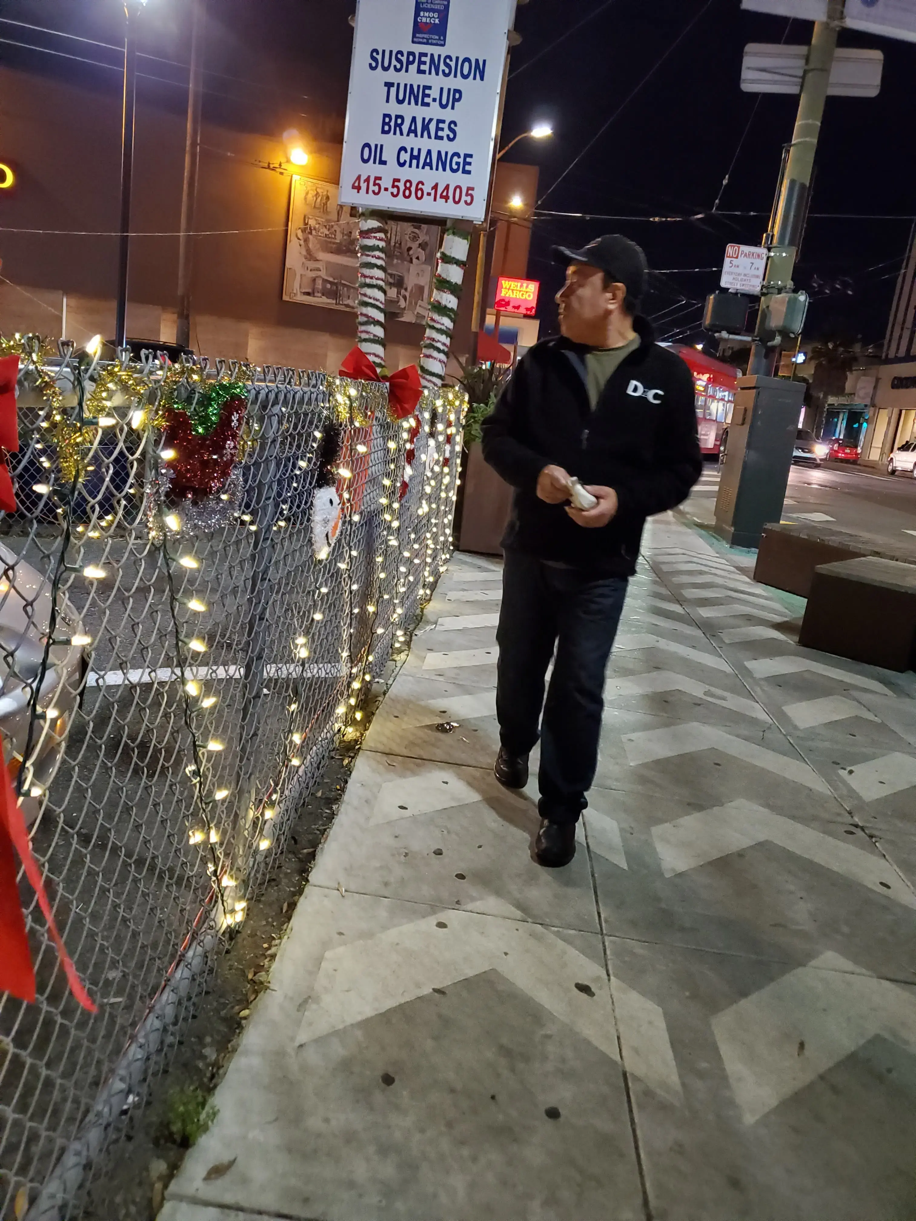 Clean Wash Center Laundry thumbnail 16