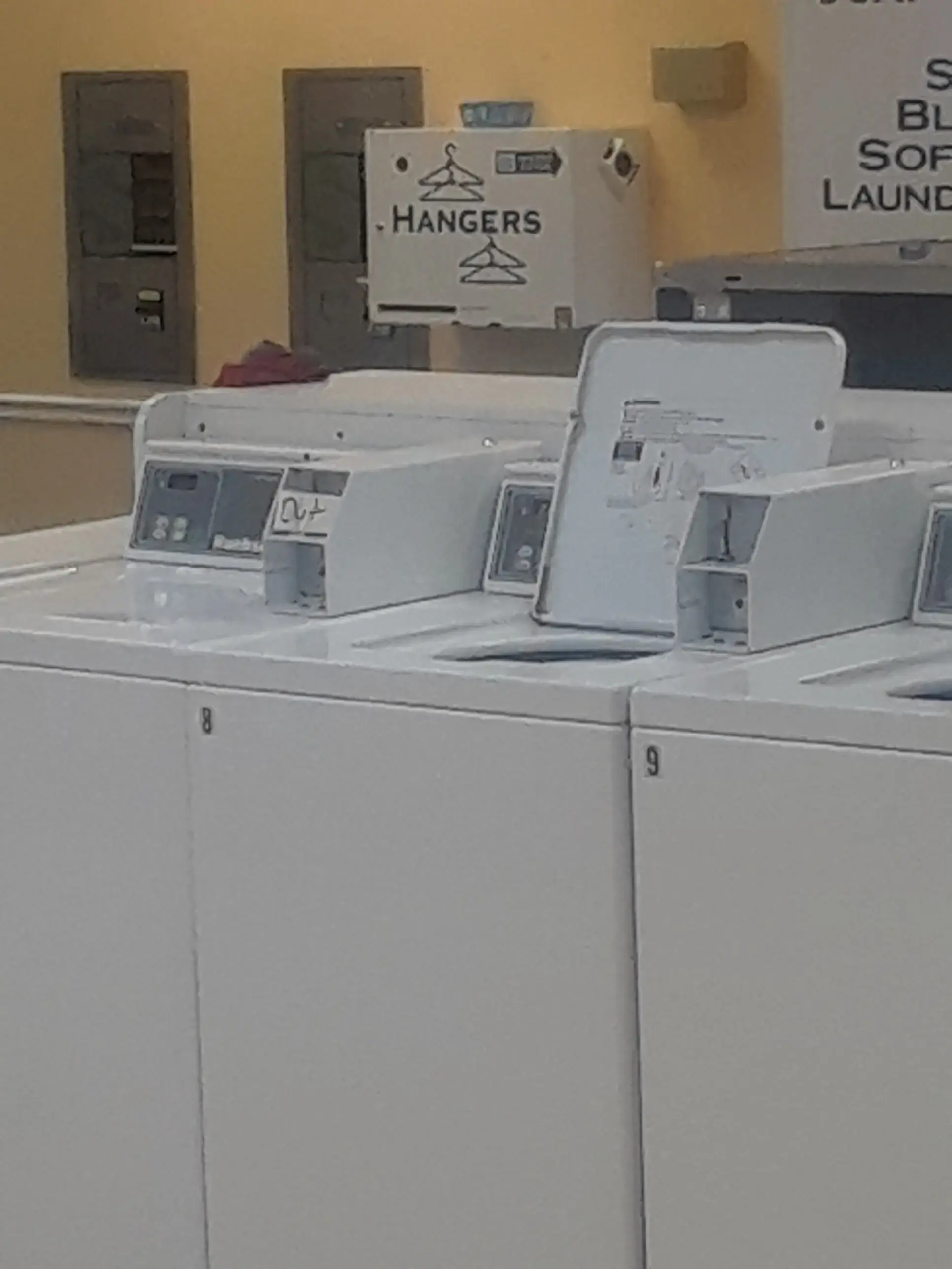 Clean Wash Coin Laundry thumbnail 4