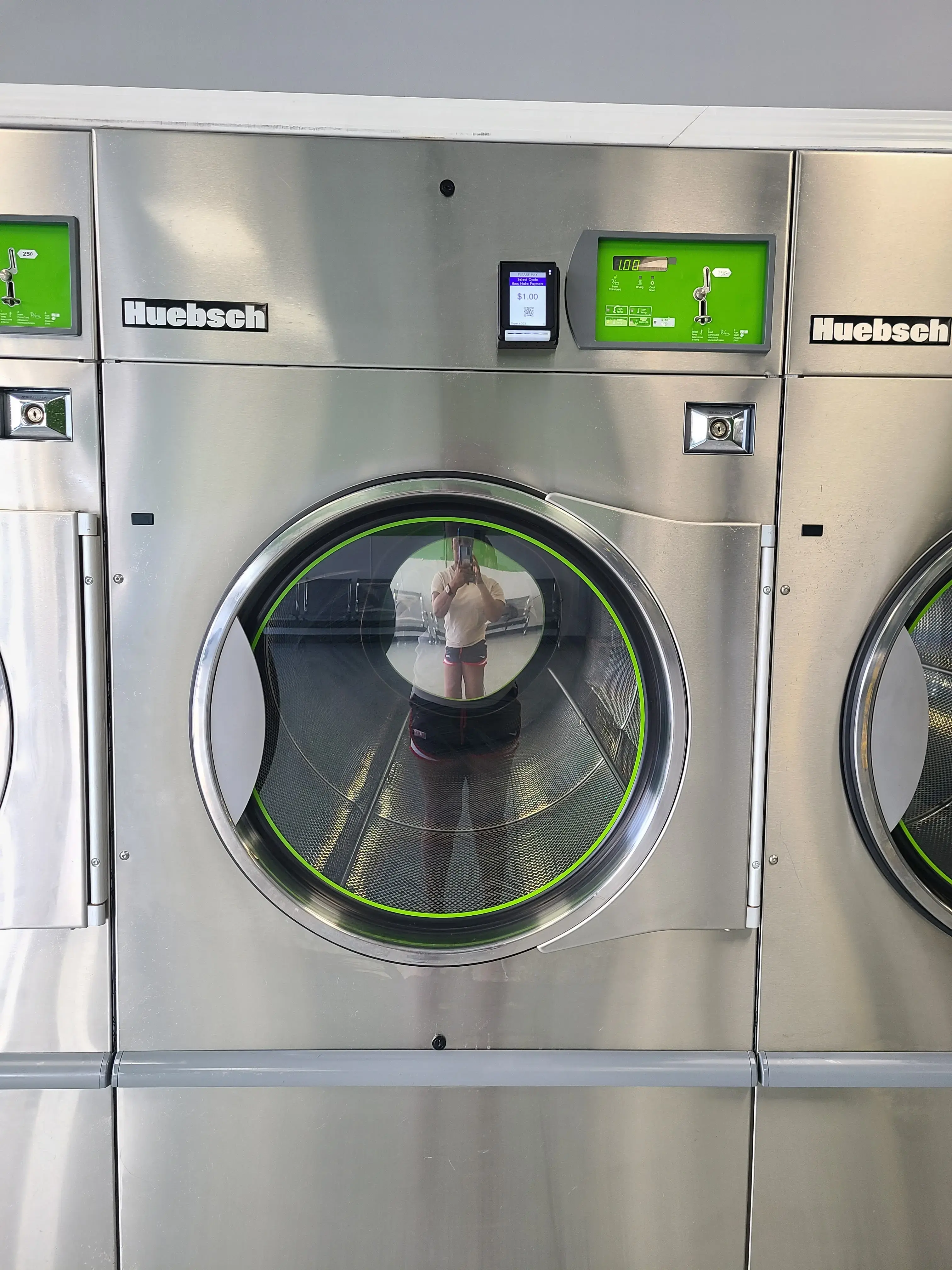 Clean Wash House Laundromat - Image 18